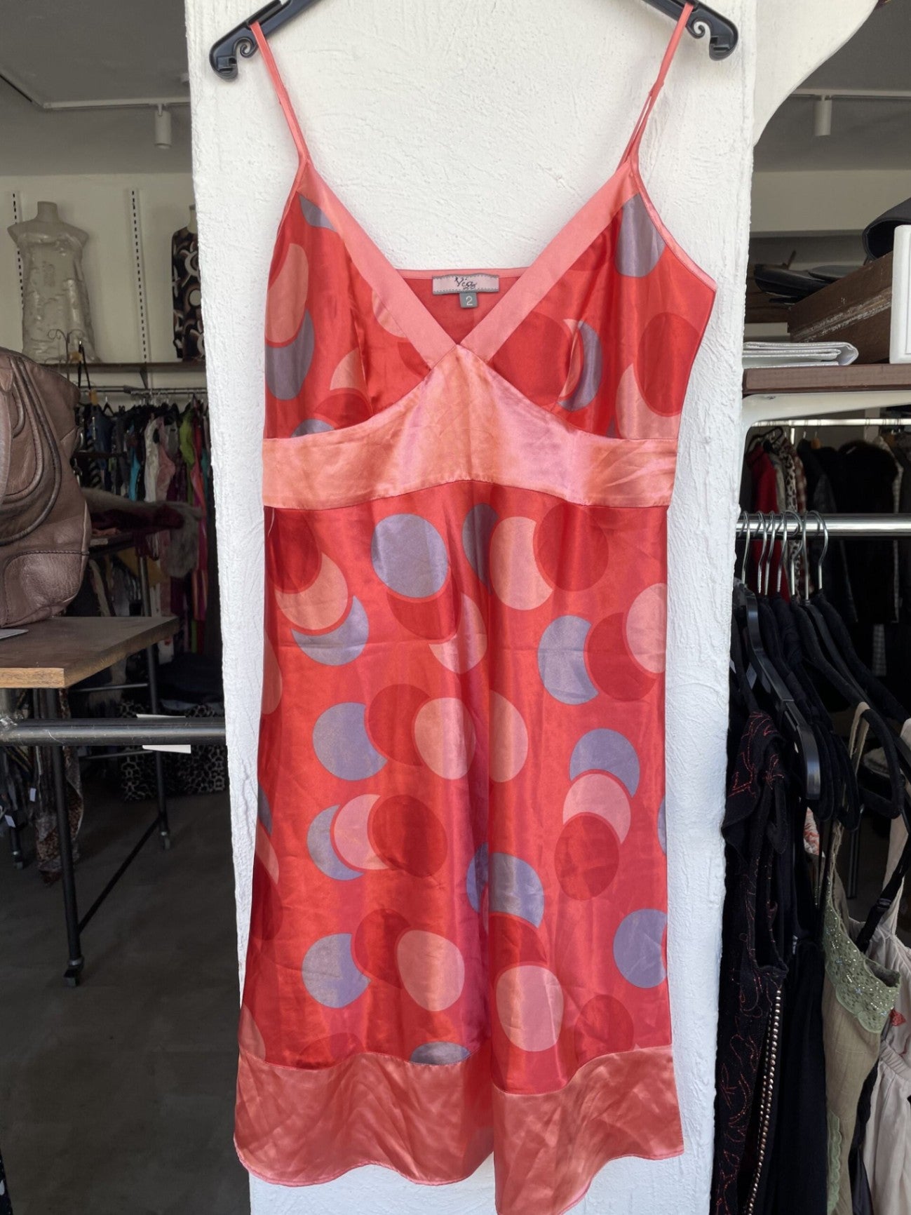 Via Hemdkleid M Rot mit bunten Punkten