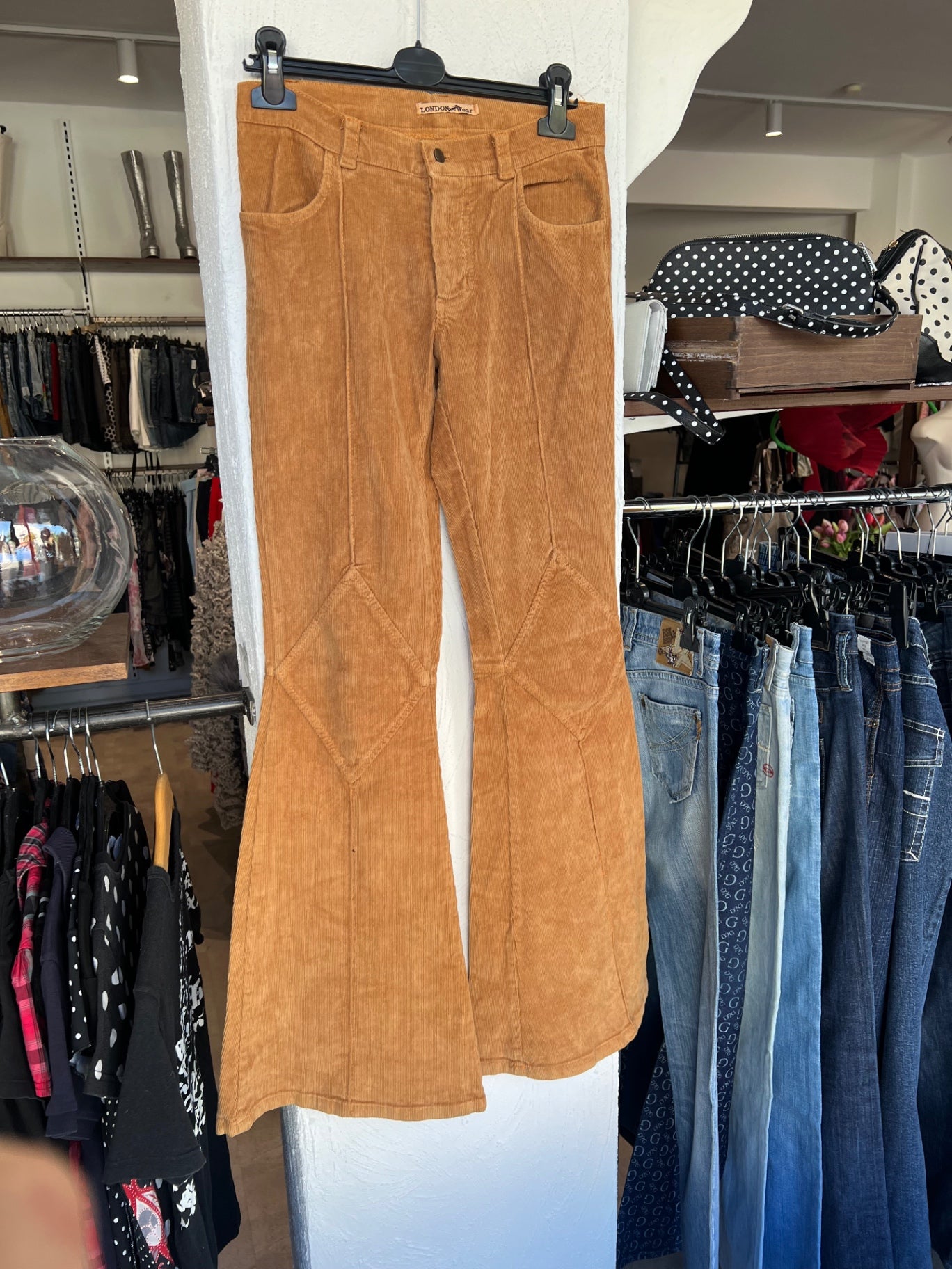 London Concept Hose S Camelbraun