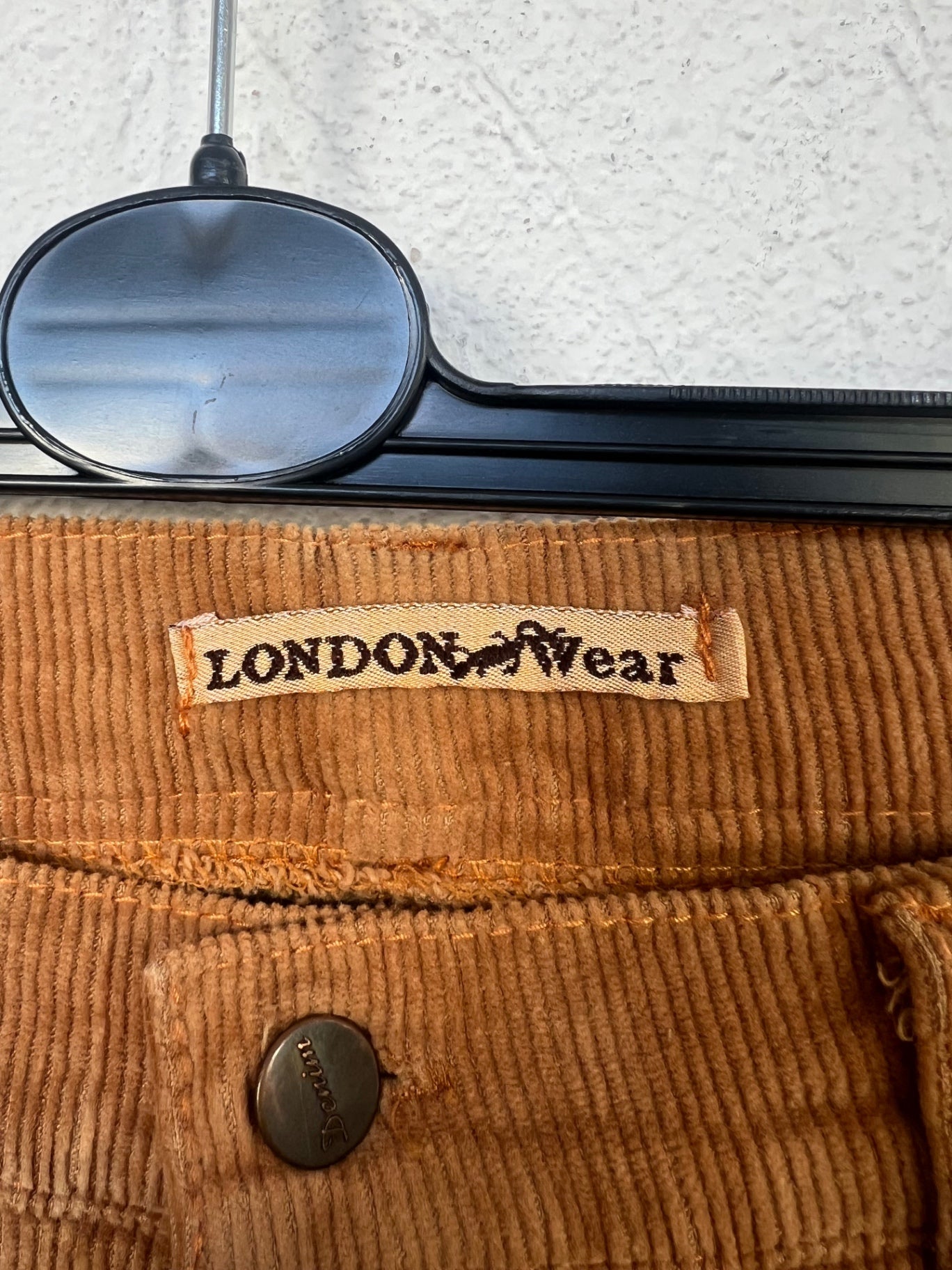 London Concept Hose S Camelbraun