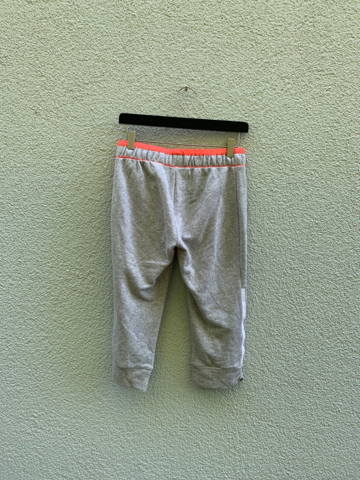 adidas Capri Jogger XS Grau mit neon Details