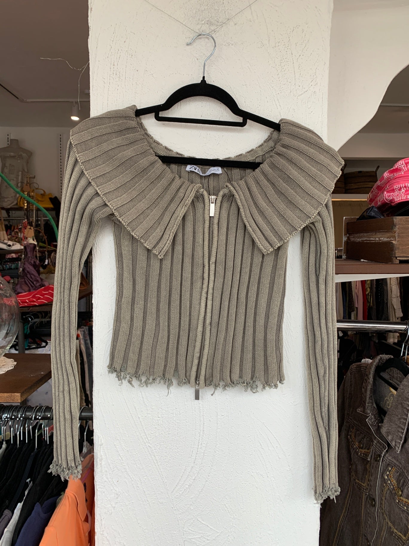 ZARA Strickjacke L Beige Grau