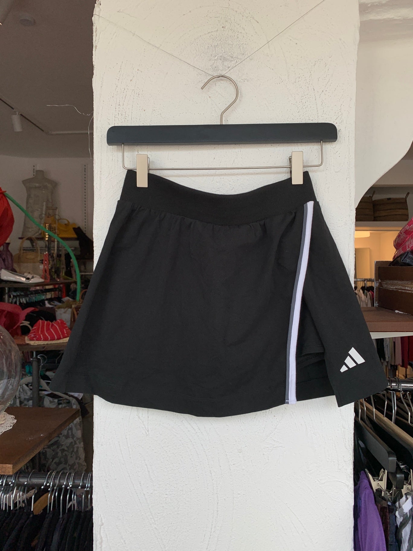 Adidas Rock mit eingenähter Hose S Schwarz