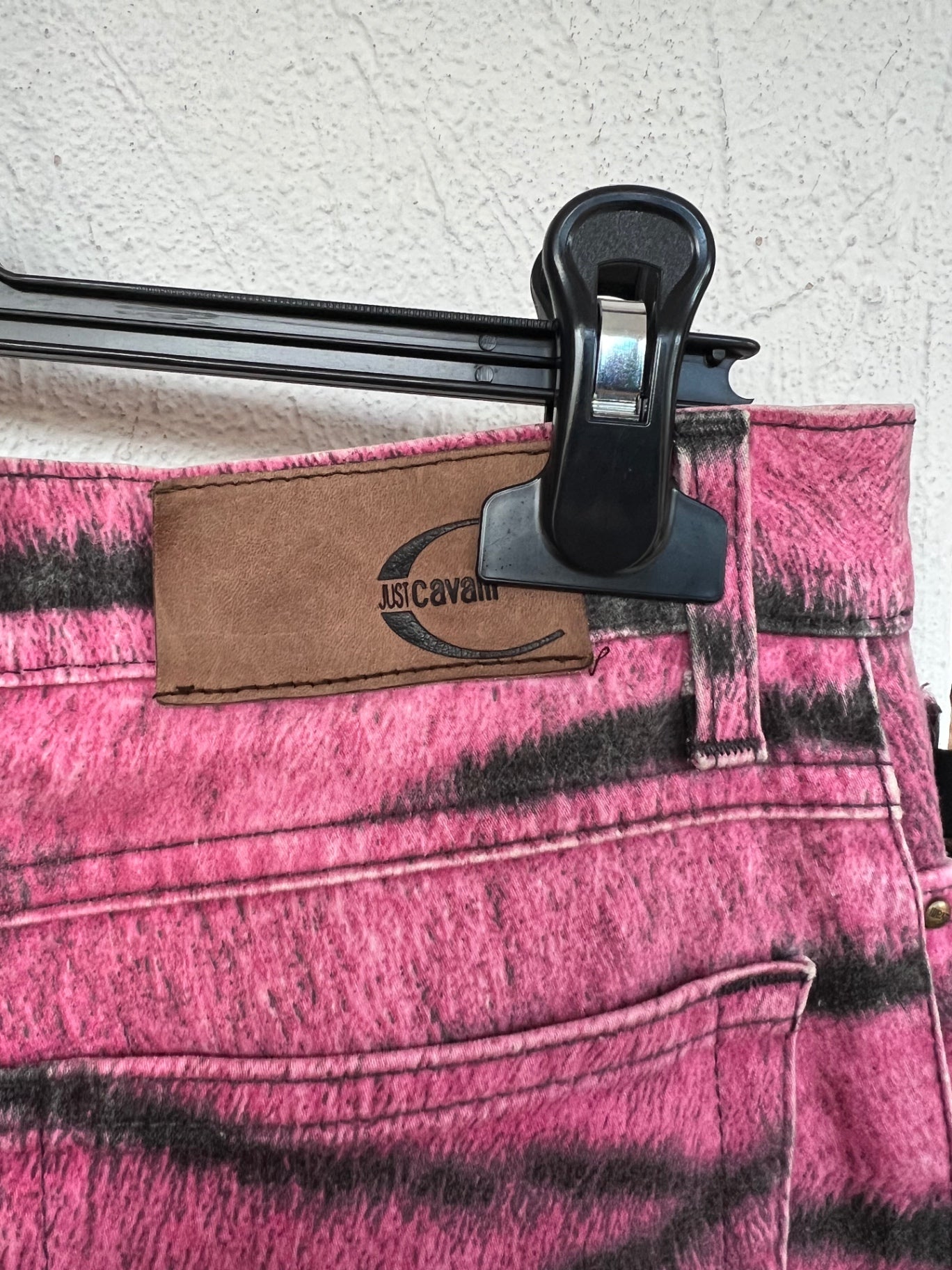 Cavalli Jeans 36 Pink mit schwarzen Muster