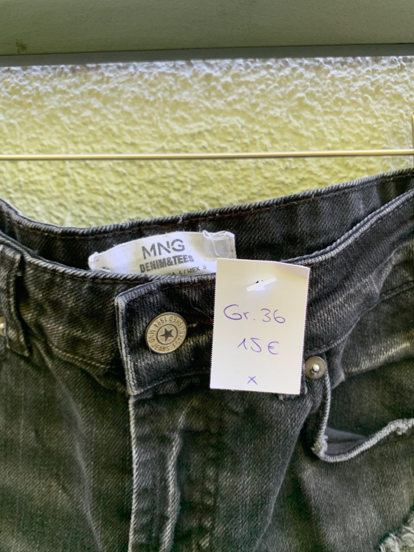 Mango Jeans Shorts 36 schwarz