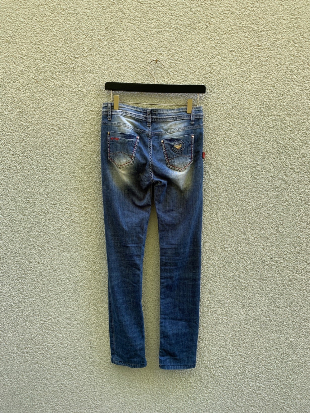 Armani Jeans S Blau mit Verwaschung und Used-Effekten