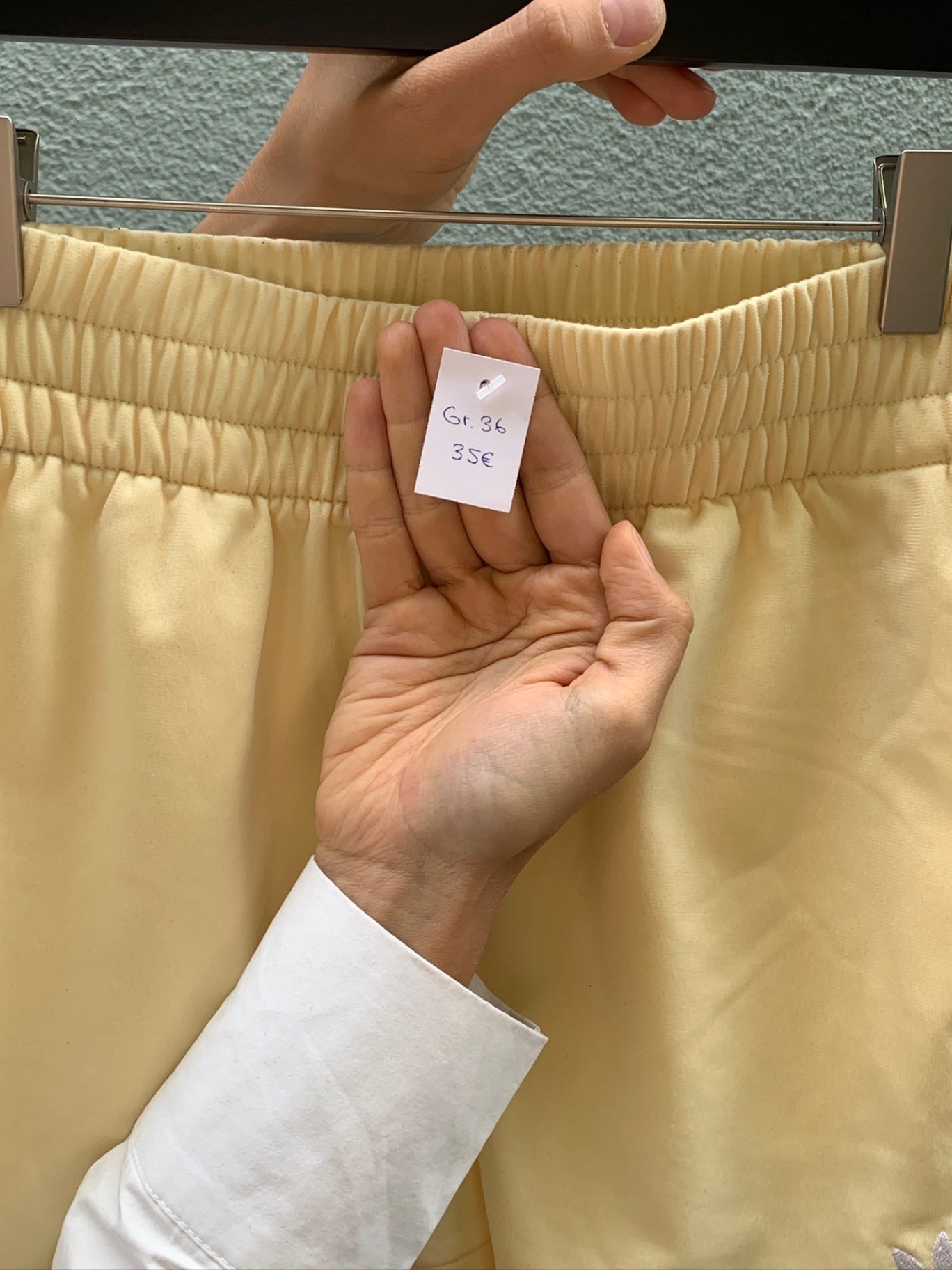 Adidas Shorts 36 Hellgelb