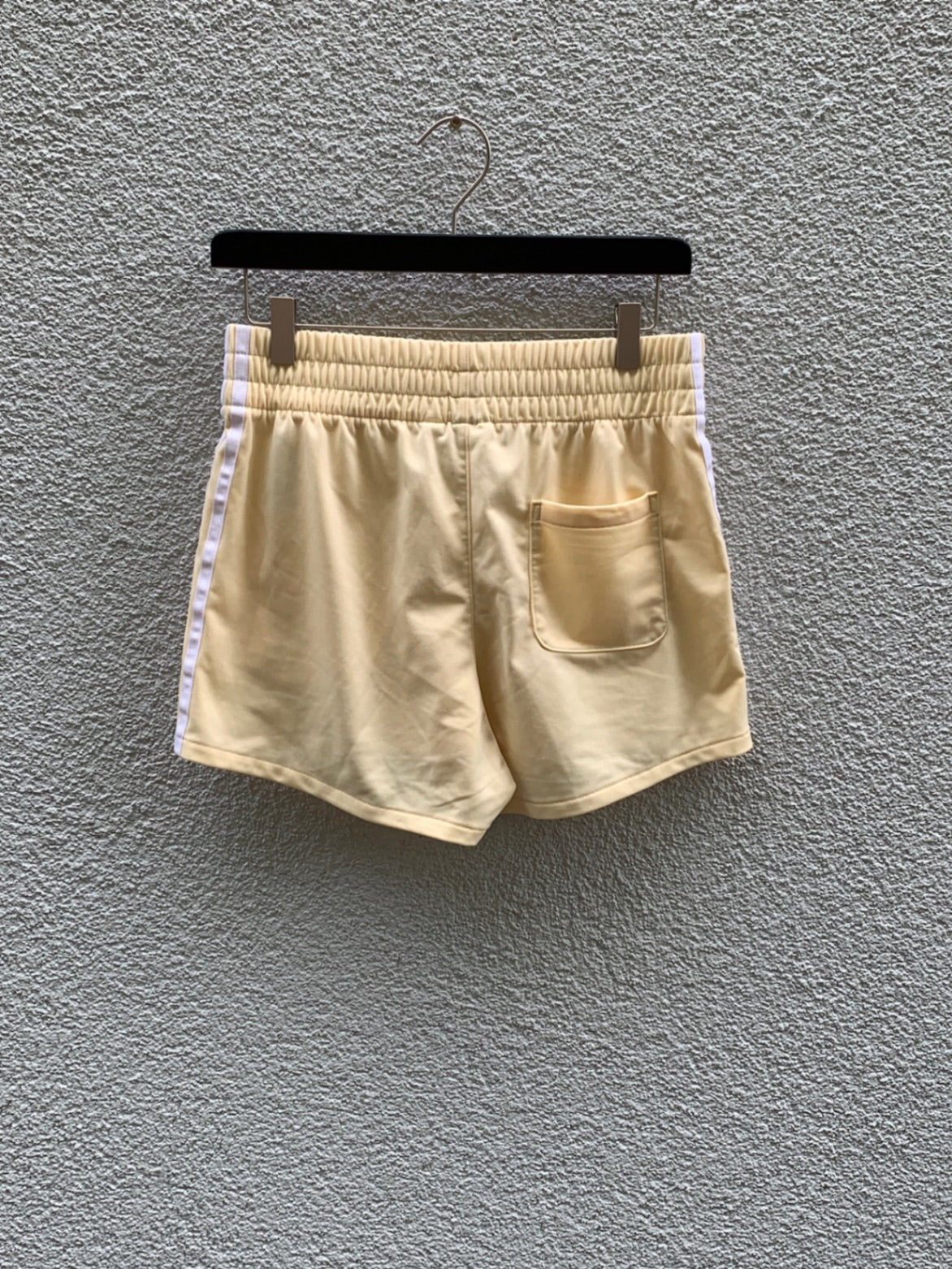 Adidas Shorts 36 Hellgelb