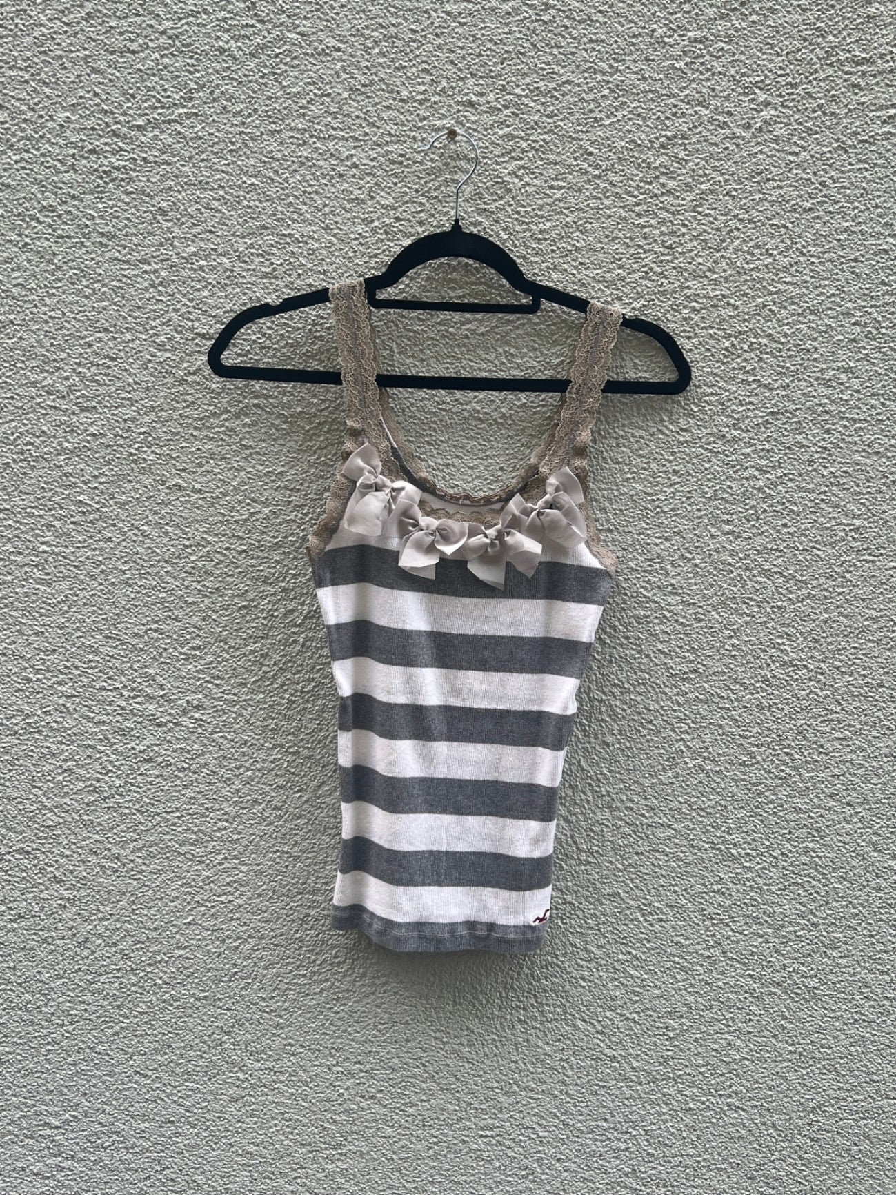 Hollister Top M Grau-Weiß