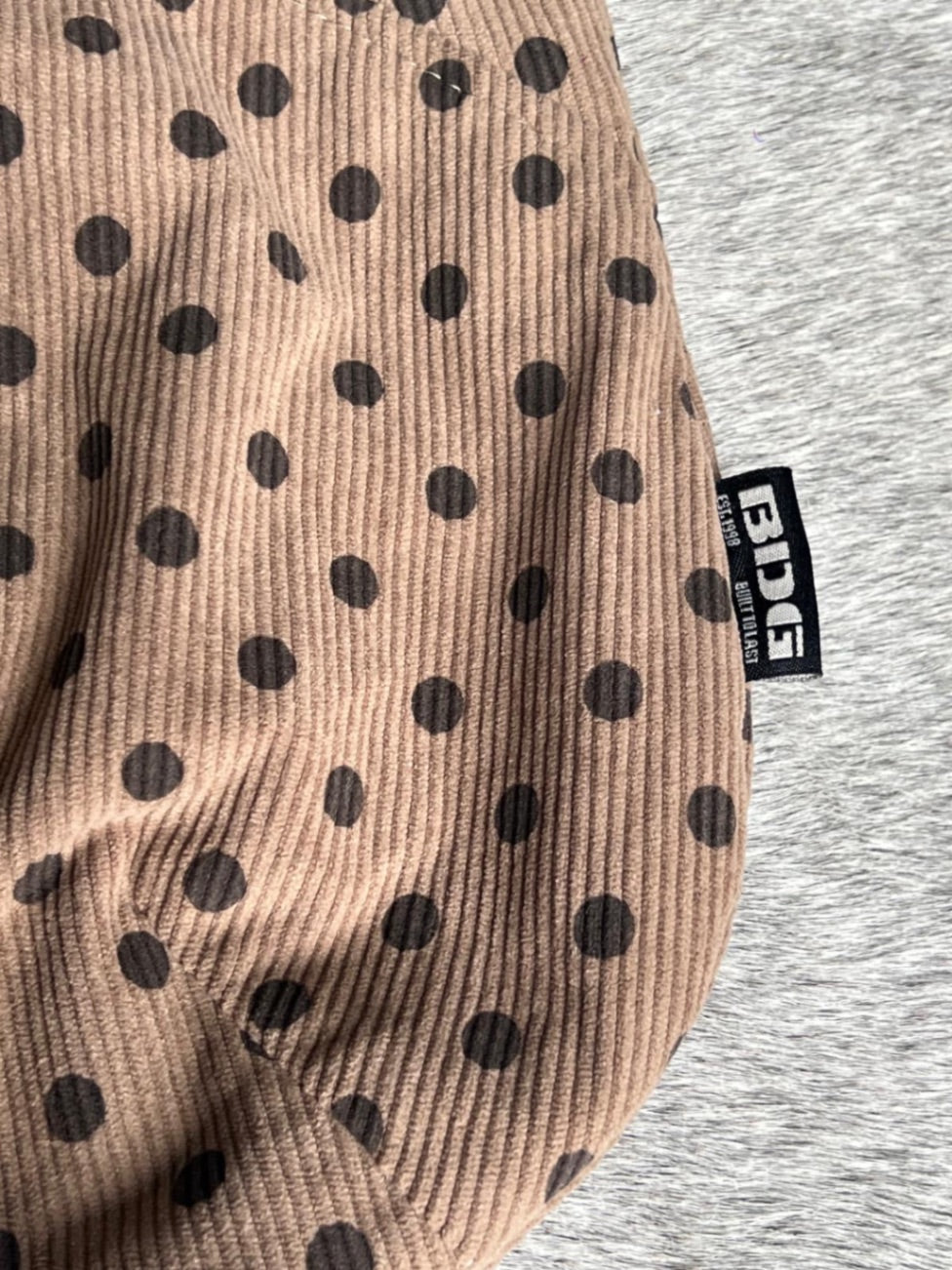 ELEG Tasche Beige mit schwarzen Punkten