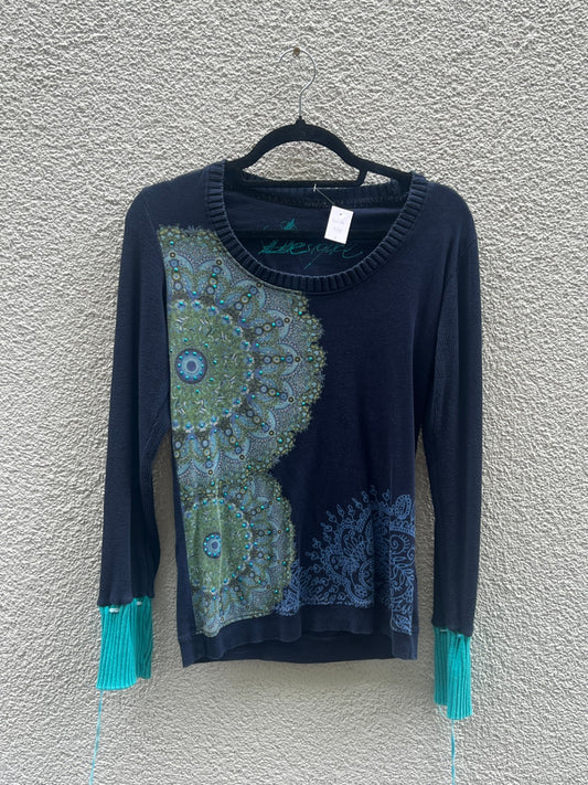 Pullover M Dunkelblau mit bunten Akzenten