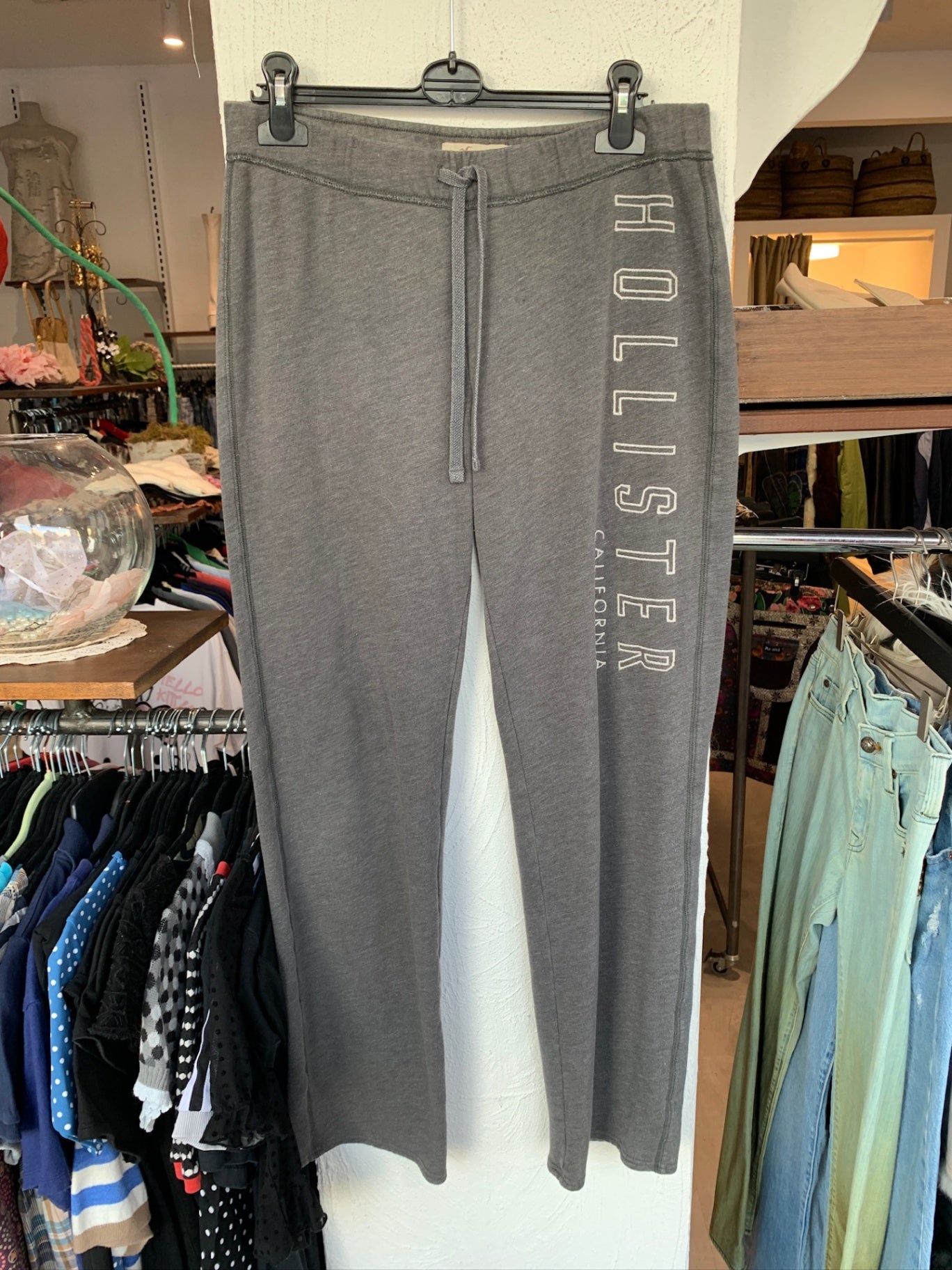 Hollister Hose M Grau