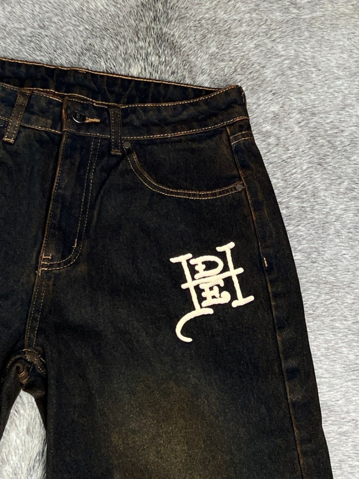 Ed Hardy Jeans XS Schwarz mit weißen Druck