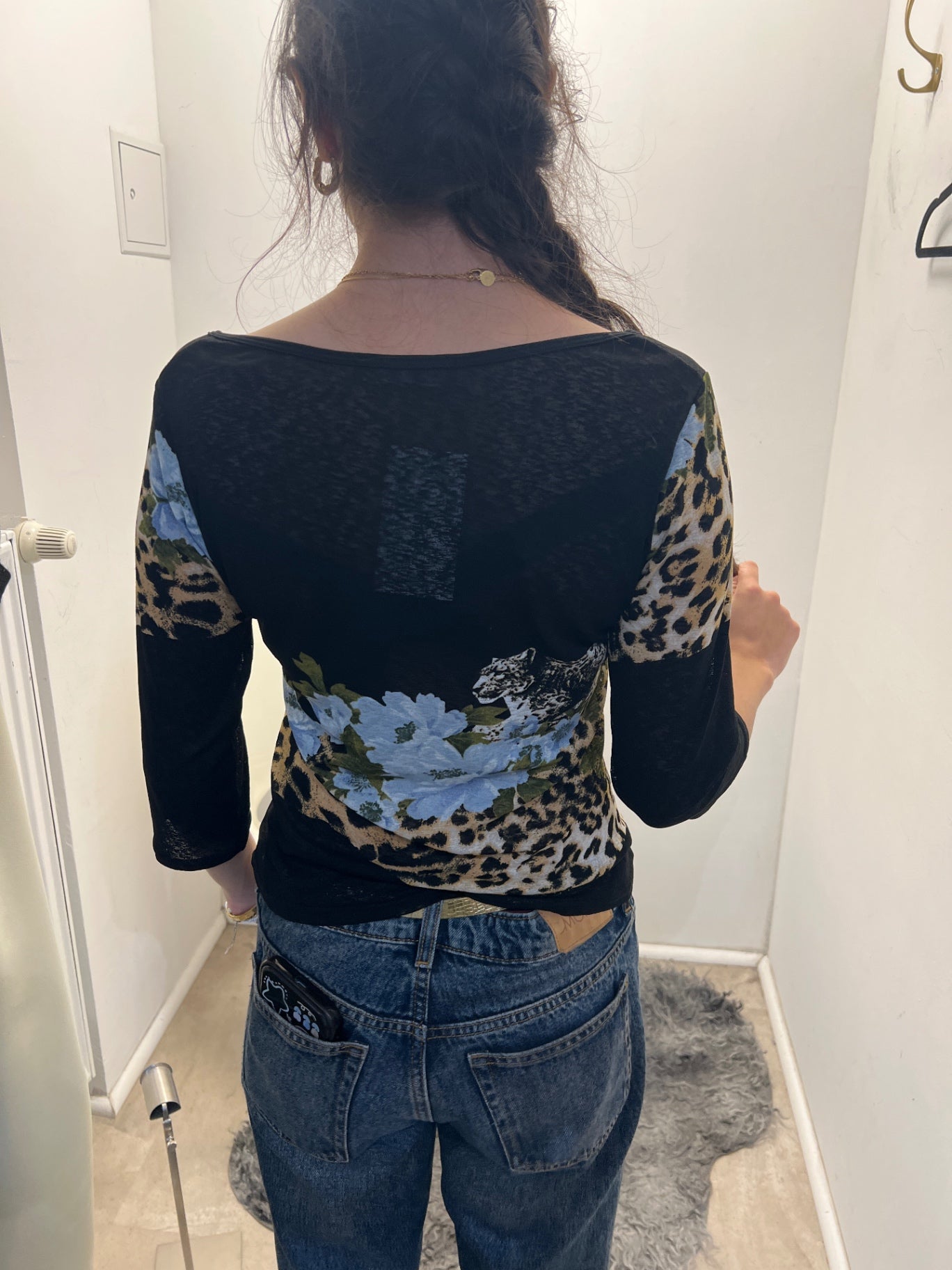 Jalü Oberteil M Schwarz mit Leopardenmuster, Blau und Grün