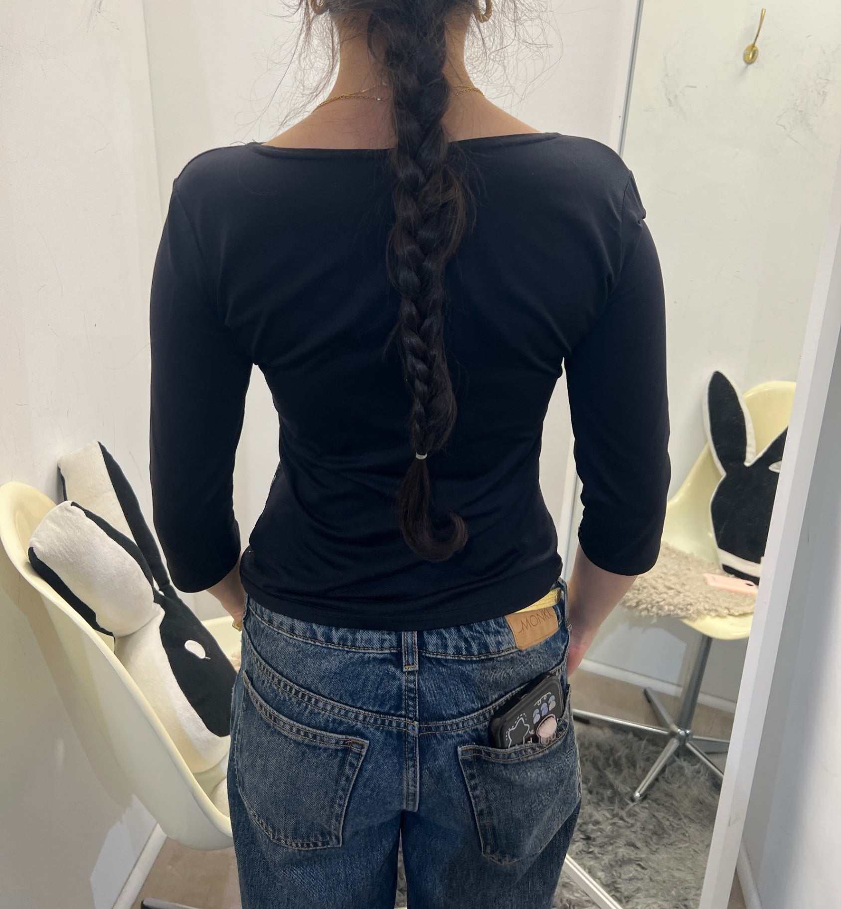 Langarmshirt S Schwarz mit rotem und goldfarbenem Druck