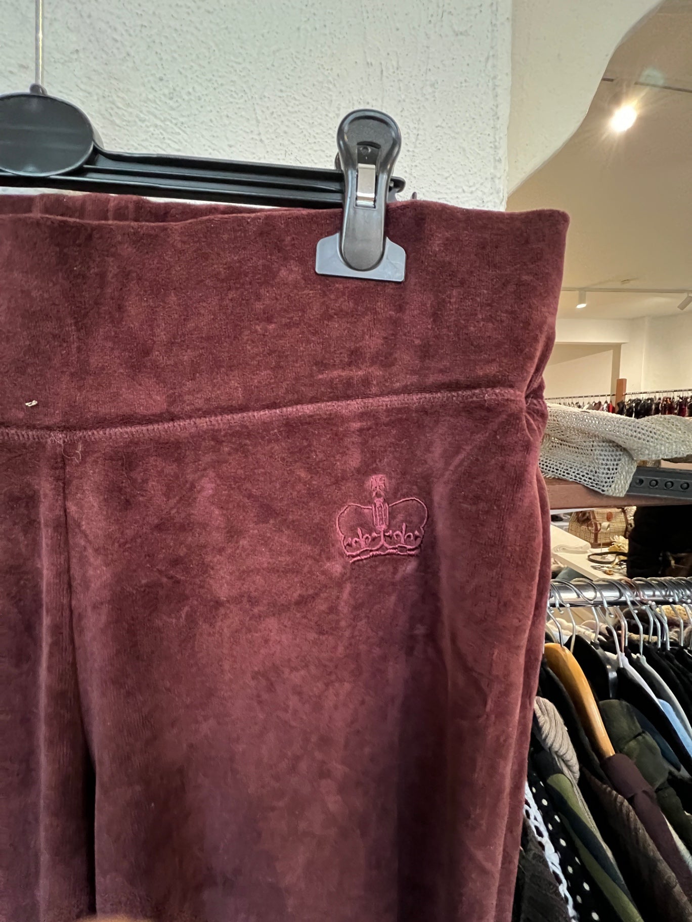 NICOWA Hose Burgunderrot