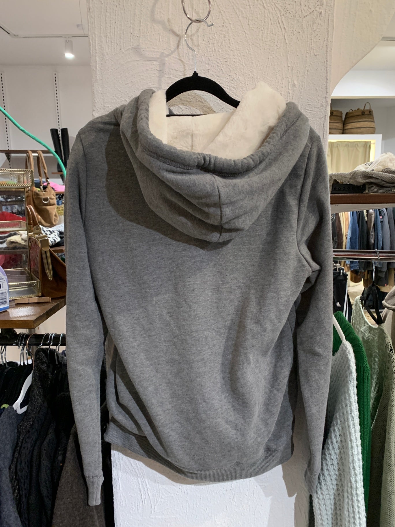 Hollister Strickjacke mit Fell M Grau