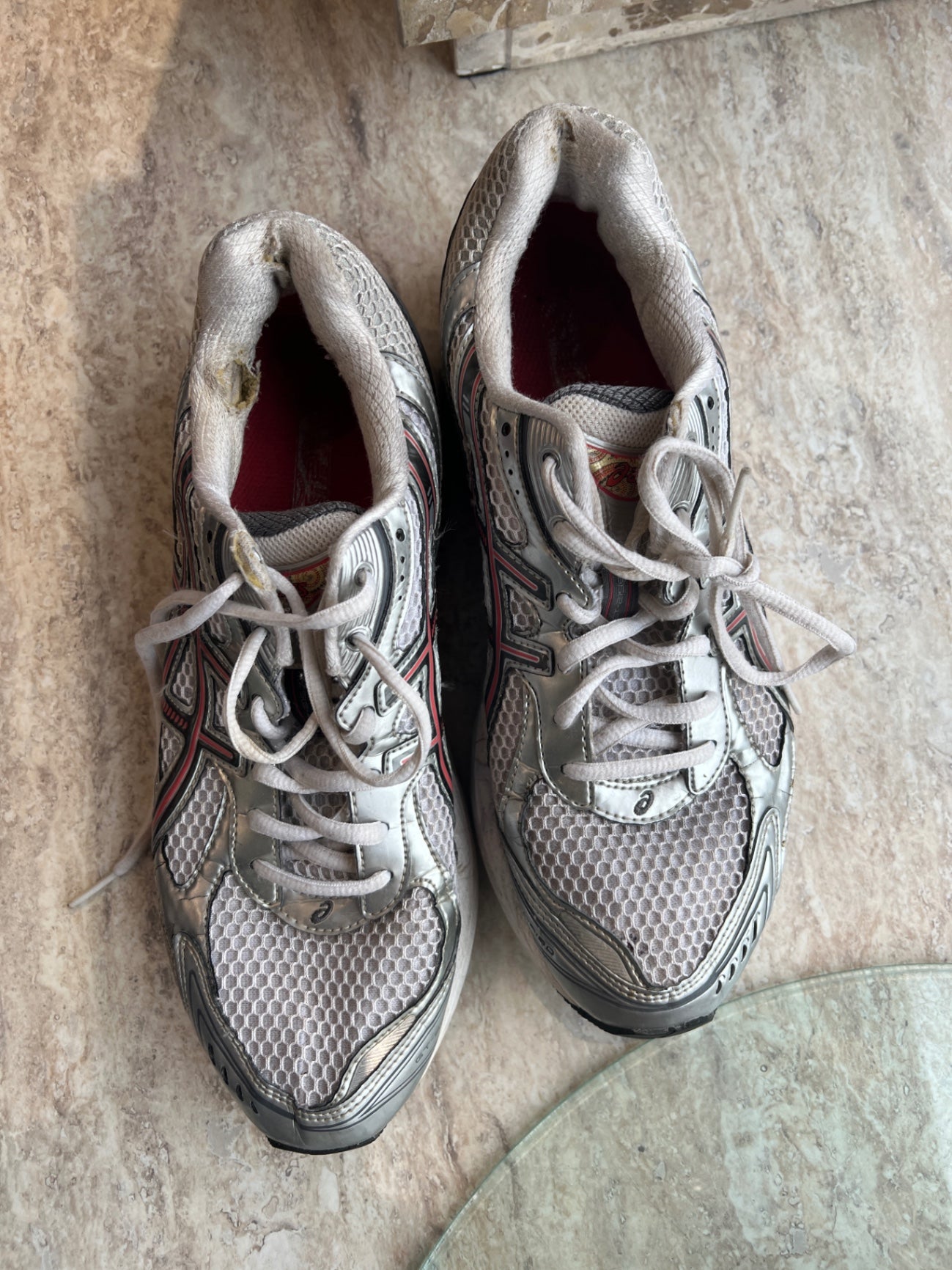 Asics Sportschuhe 41,5 Silber Rot