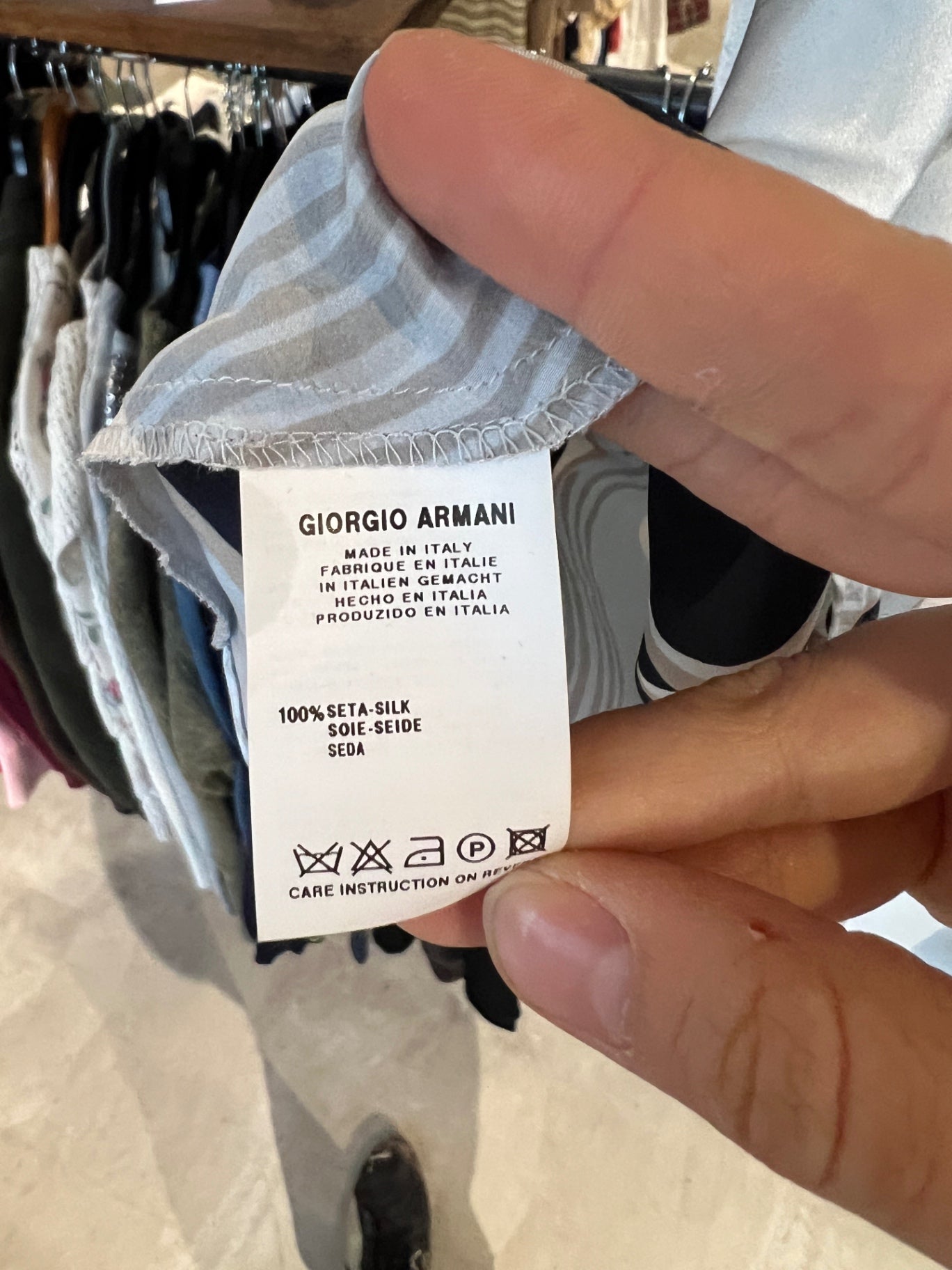 Giorgio Armani Top 42 Blau, Schwarz, Beige, Weiß