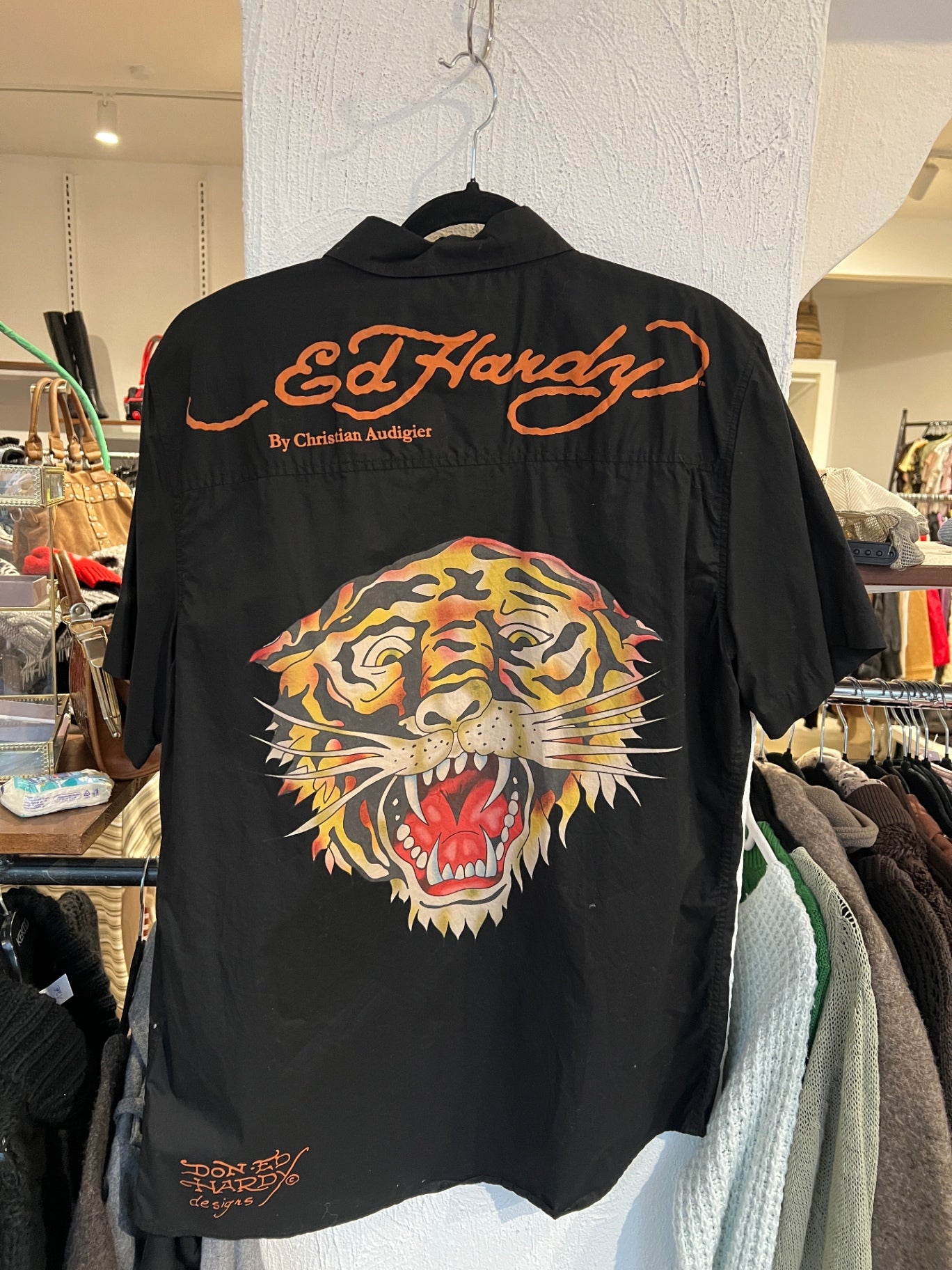 Ed Hardy Kurzarm Hemd L Schwarz mit buntem Motiv