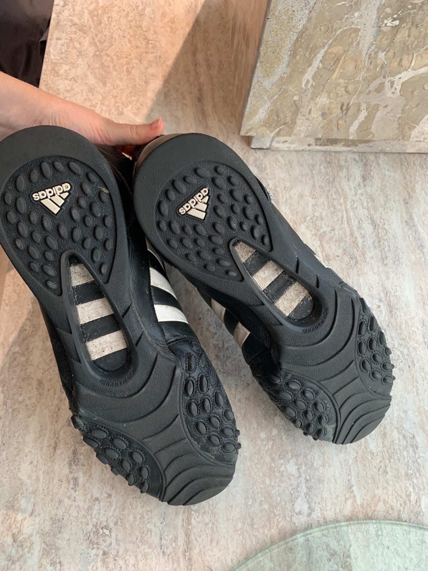 Adidas Schuhe 43 1/3 Schwarz