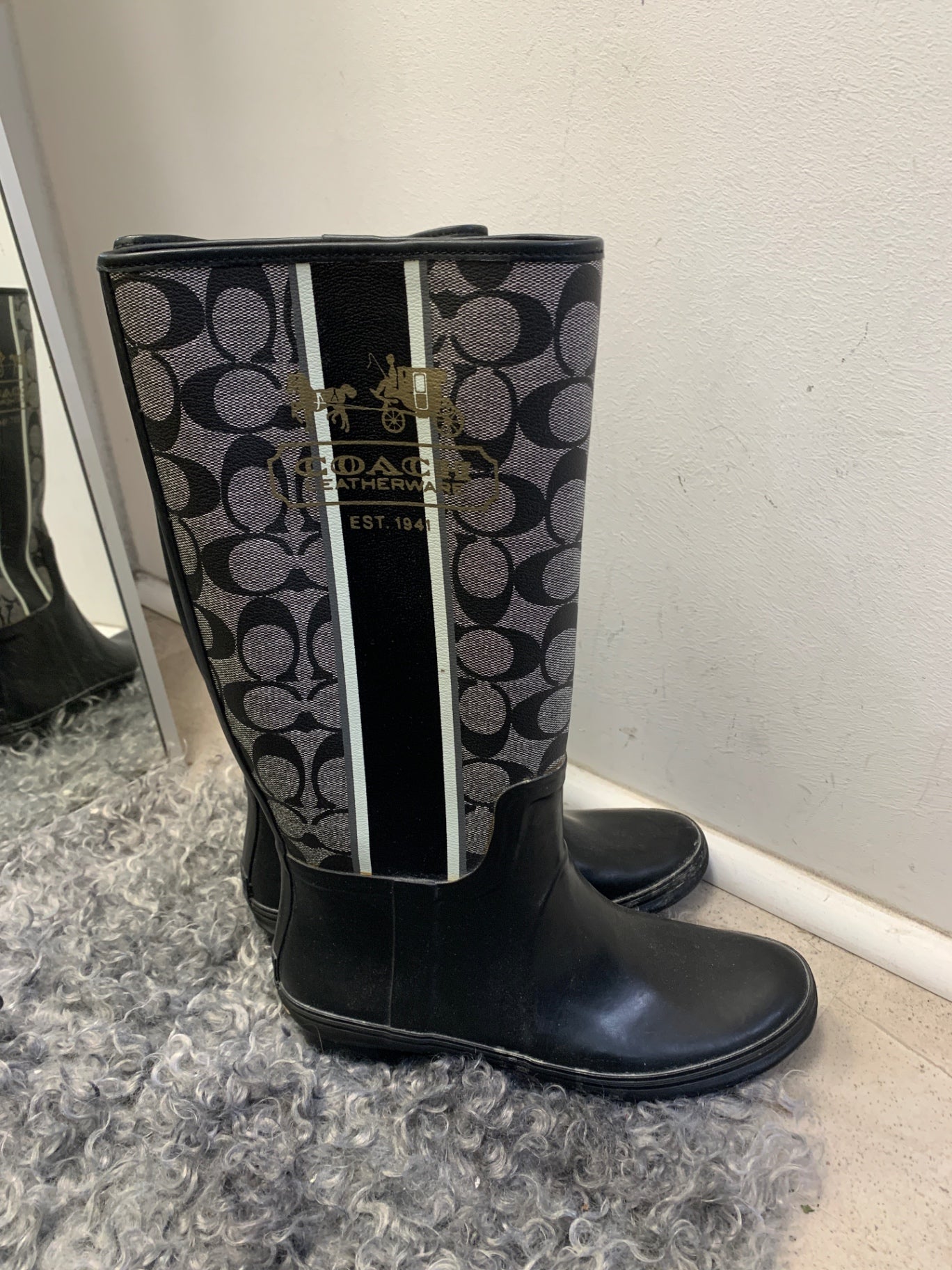 Coach Gummistiefel 39 Schwarz und Grau
