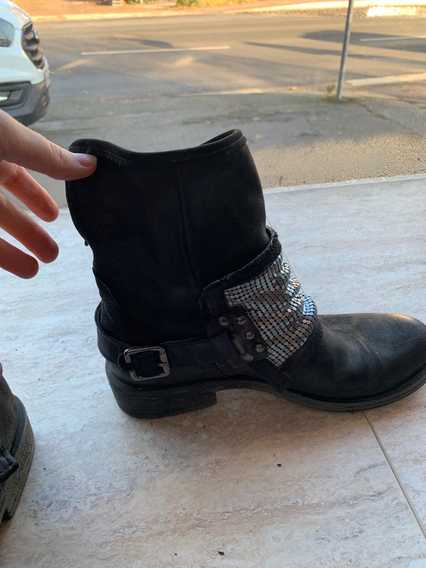 Isabel Stiefel 37 Schwarz und Silber