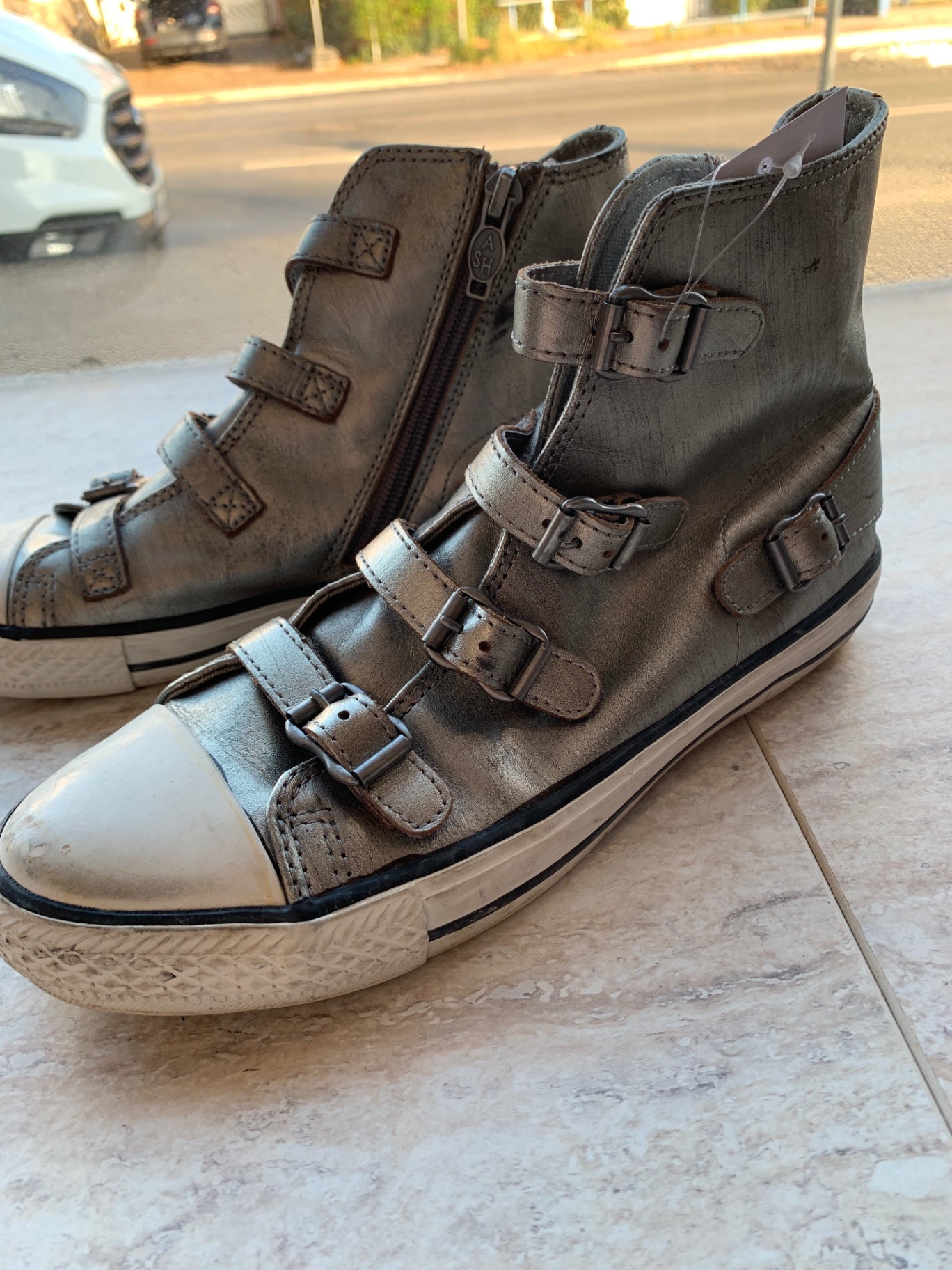 Ash Sneaker 38 Silber mit Schnallen