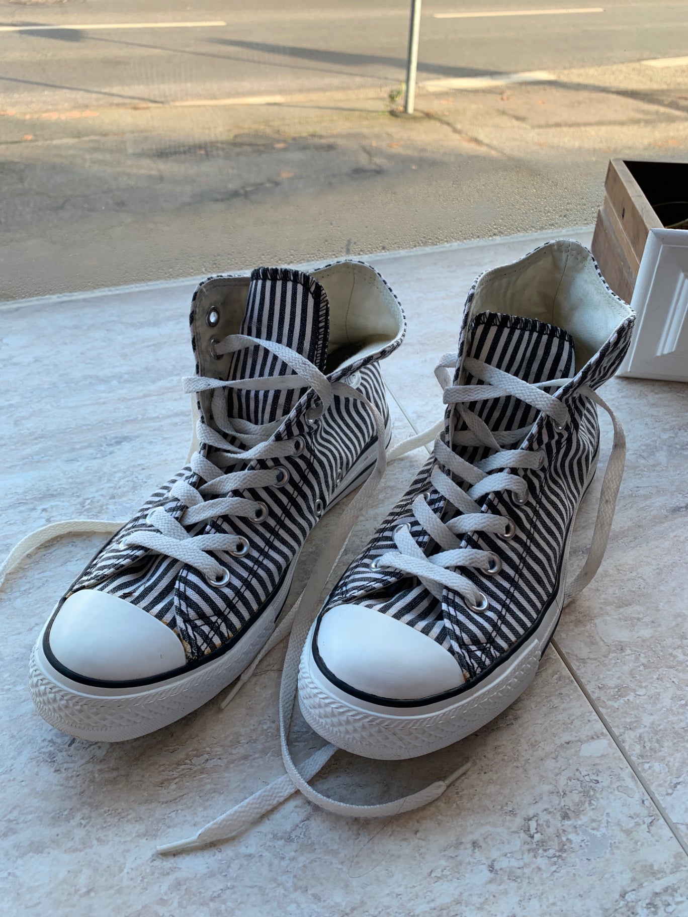 Converse Sneaker 40 Schwarz und Weiß Gestreift