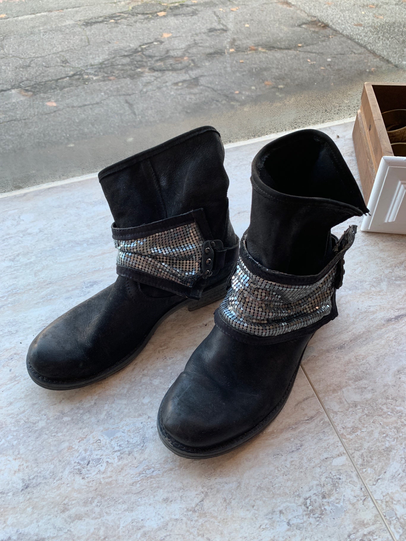 Isabel Stiefel 37 Schwarz und Silber