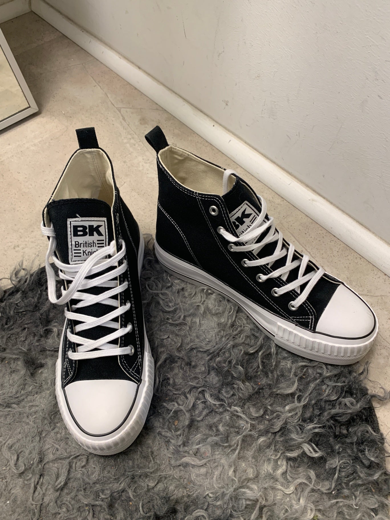 BK Sneaker mit Plateau 40 Schwarz und Weiß