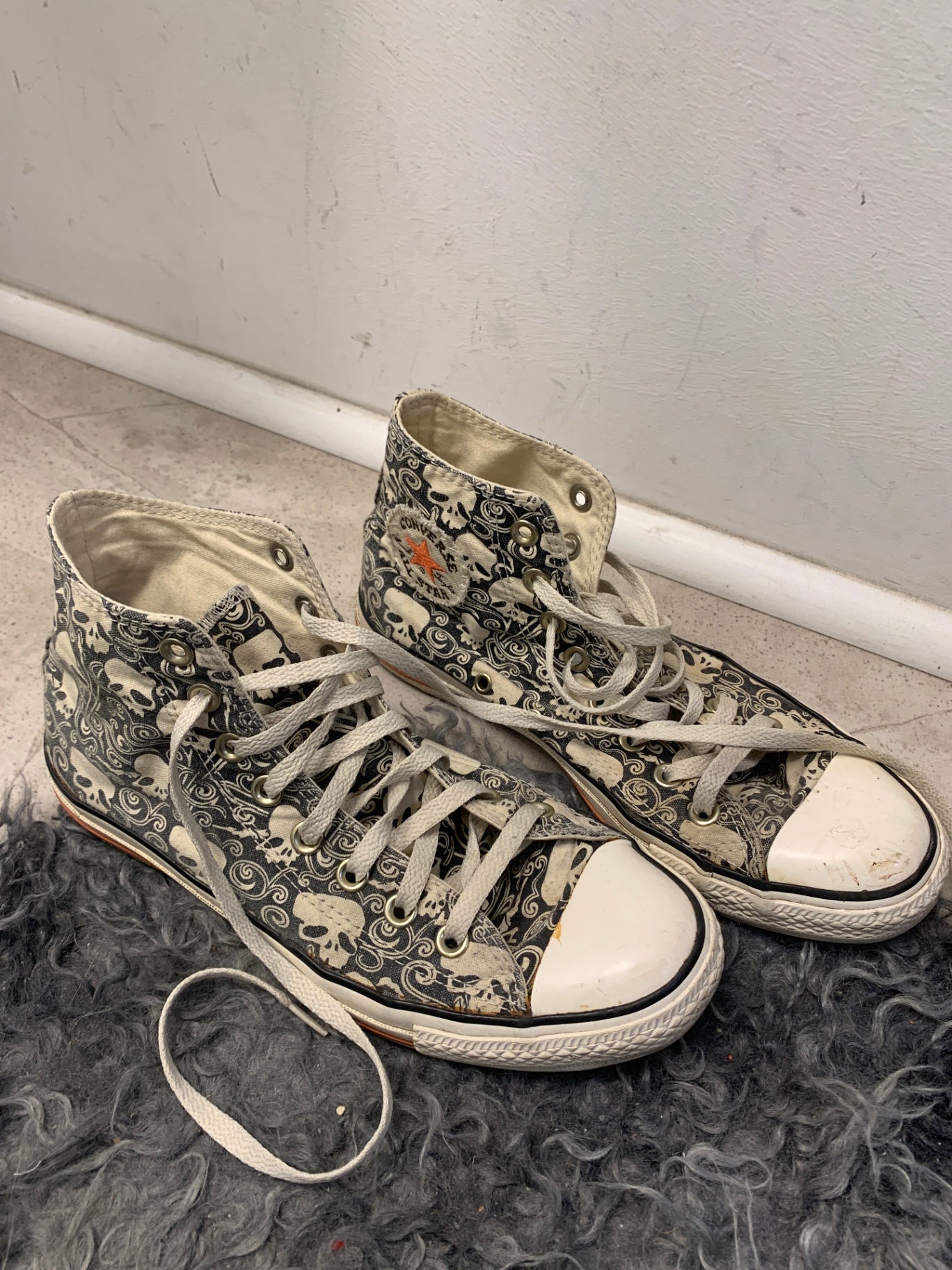 Converse Sneaker 40 Schwarz Orange und Weiß