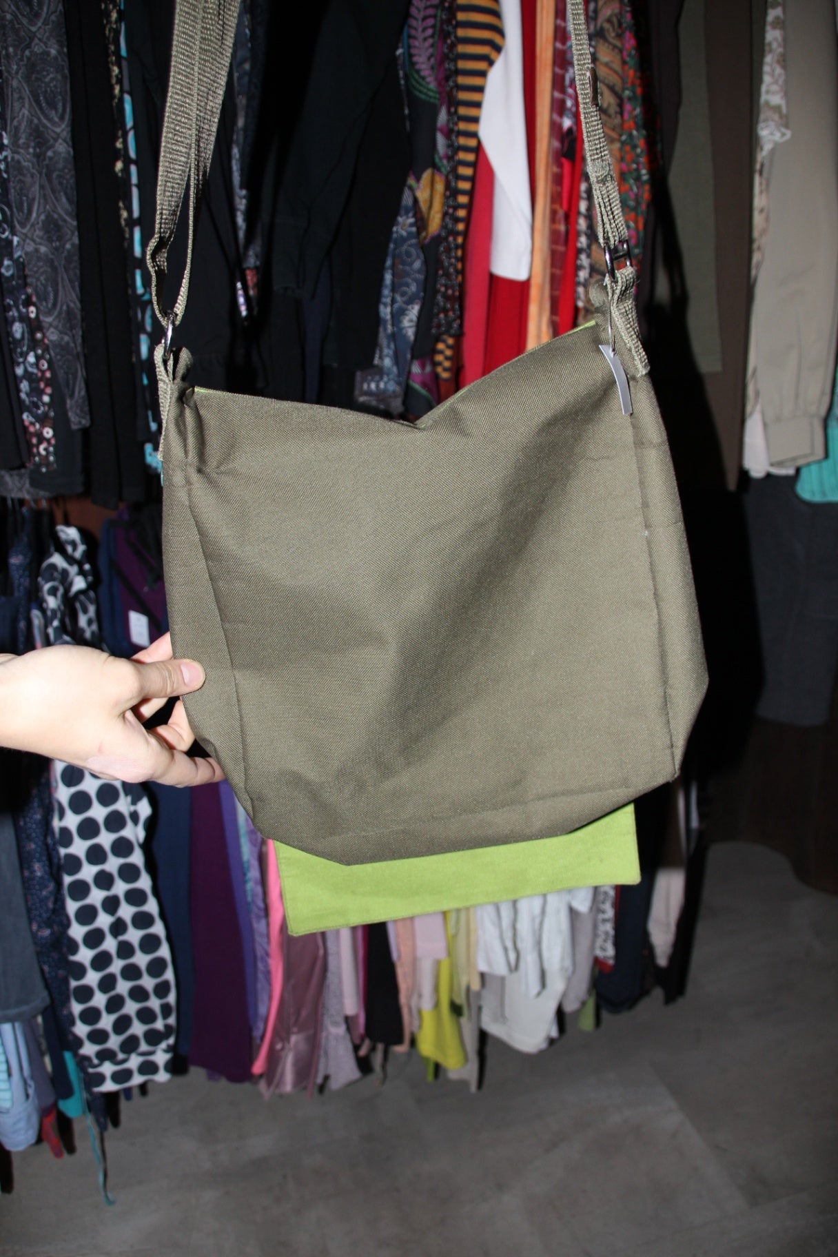 A&K Kreative Umhängetasche Khaki