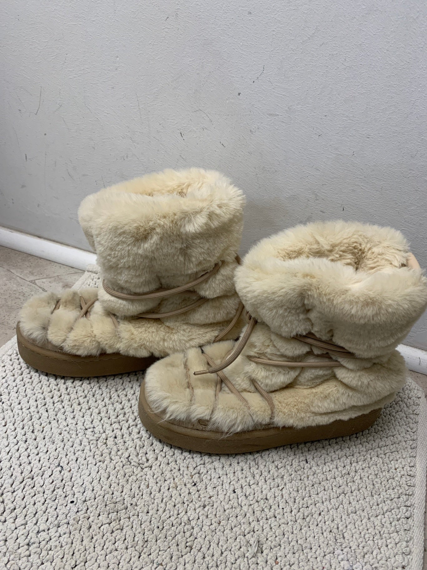 Unbekannt Schuhe 39 Beige