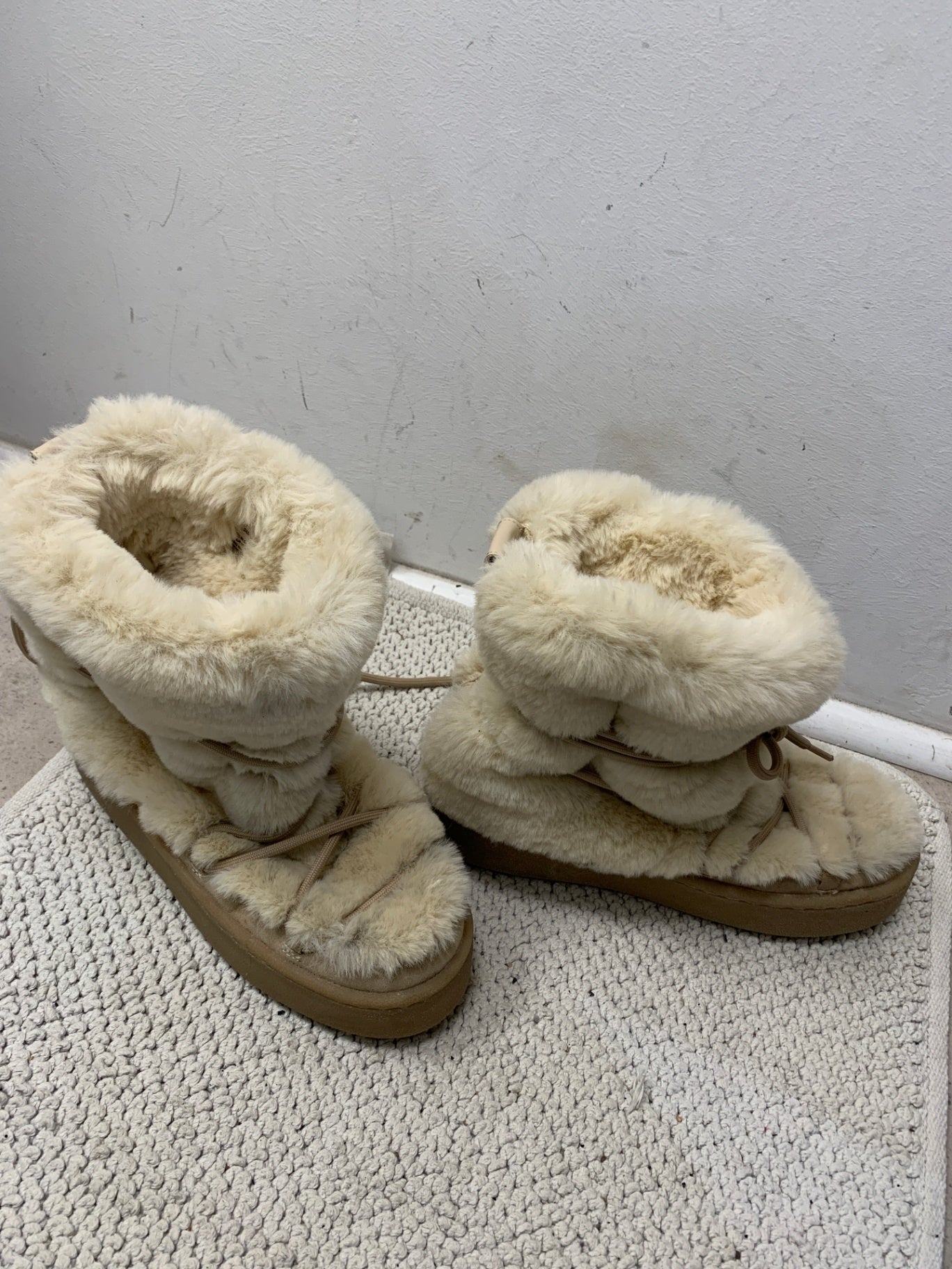 Unbekannt Schuhe 39 Beige