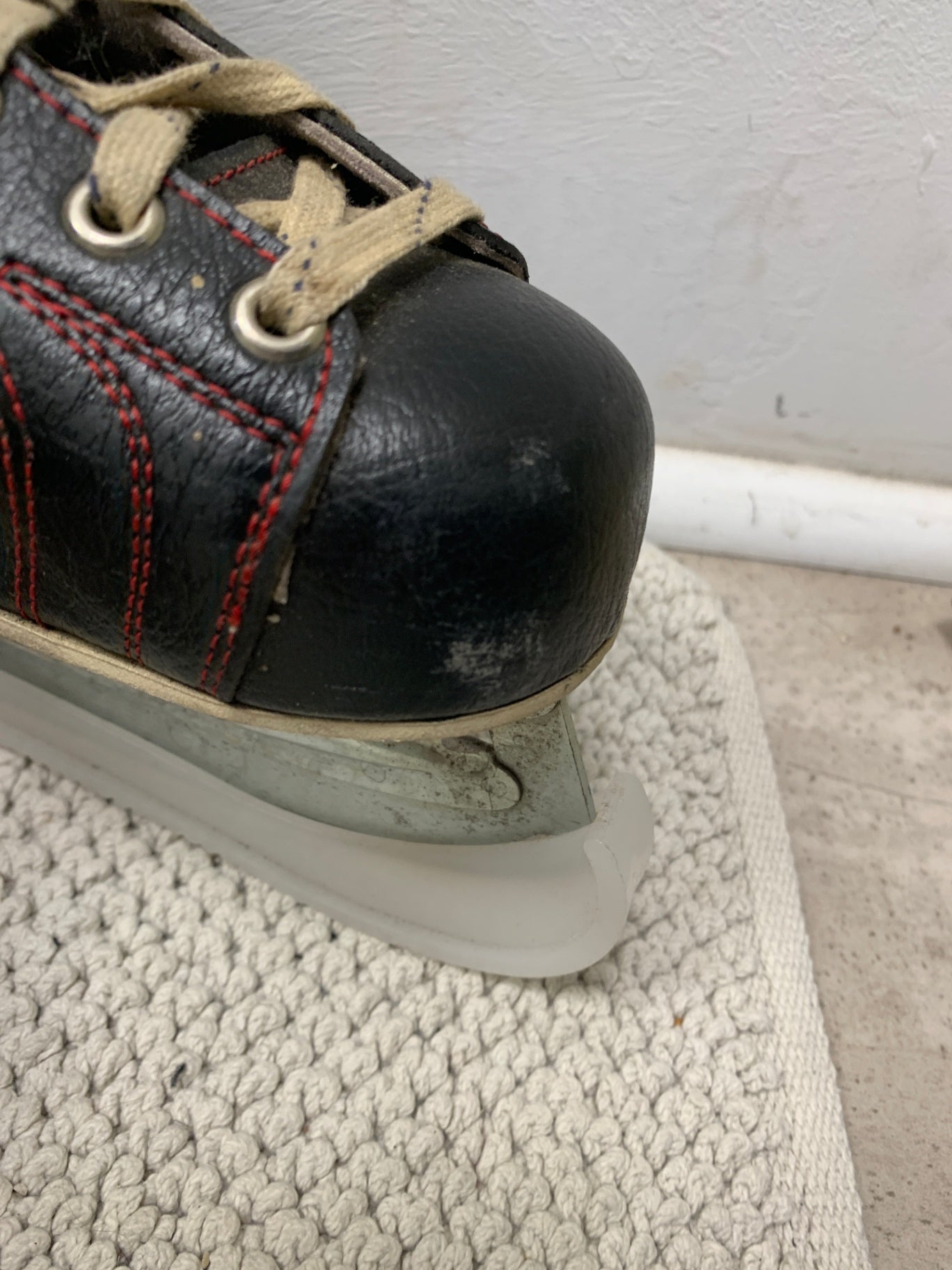 FESL Schlittschuhe 41 Schwarz und Weiß