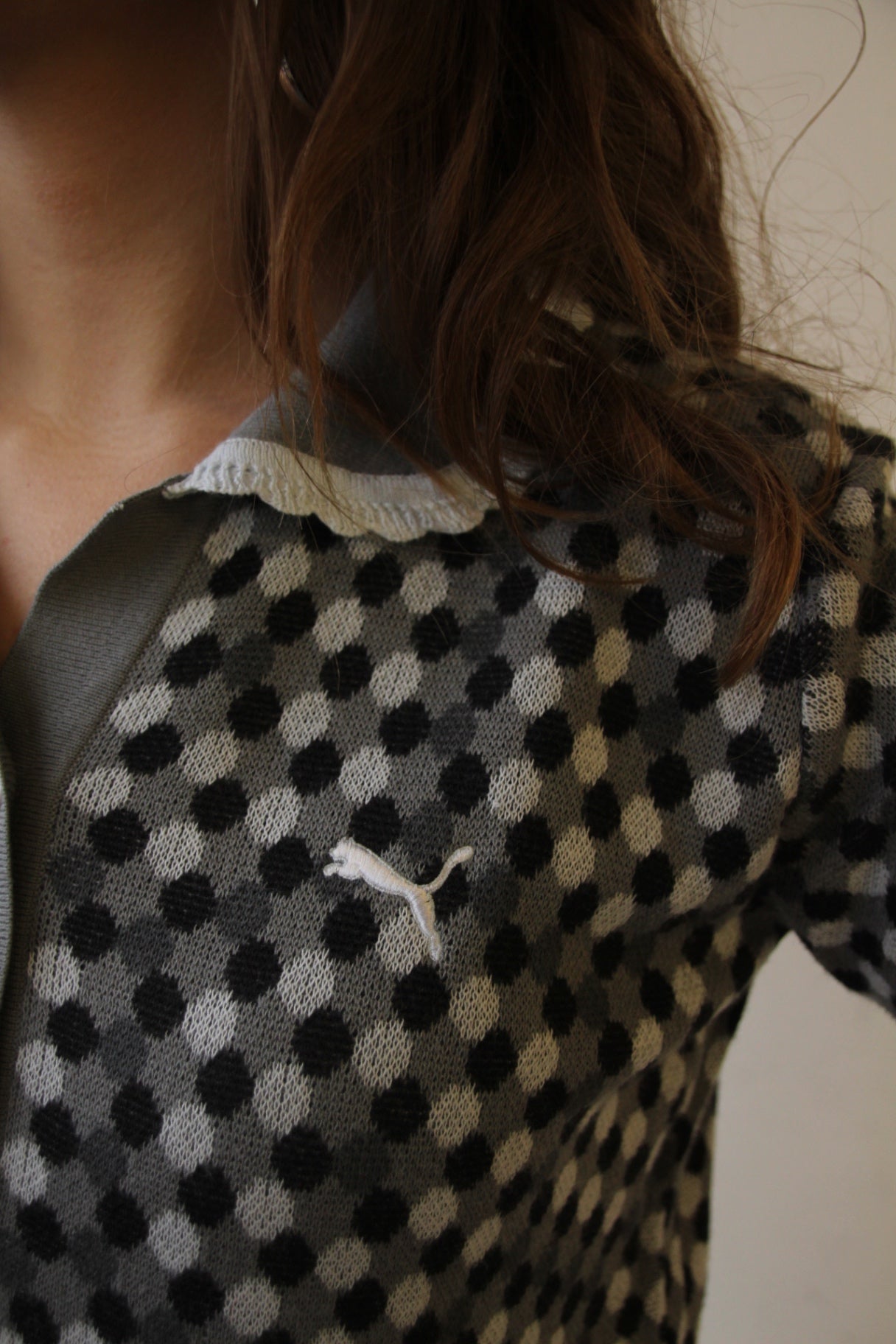 Puma T-Shirt S Grau mit schwarzen Punkten