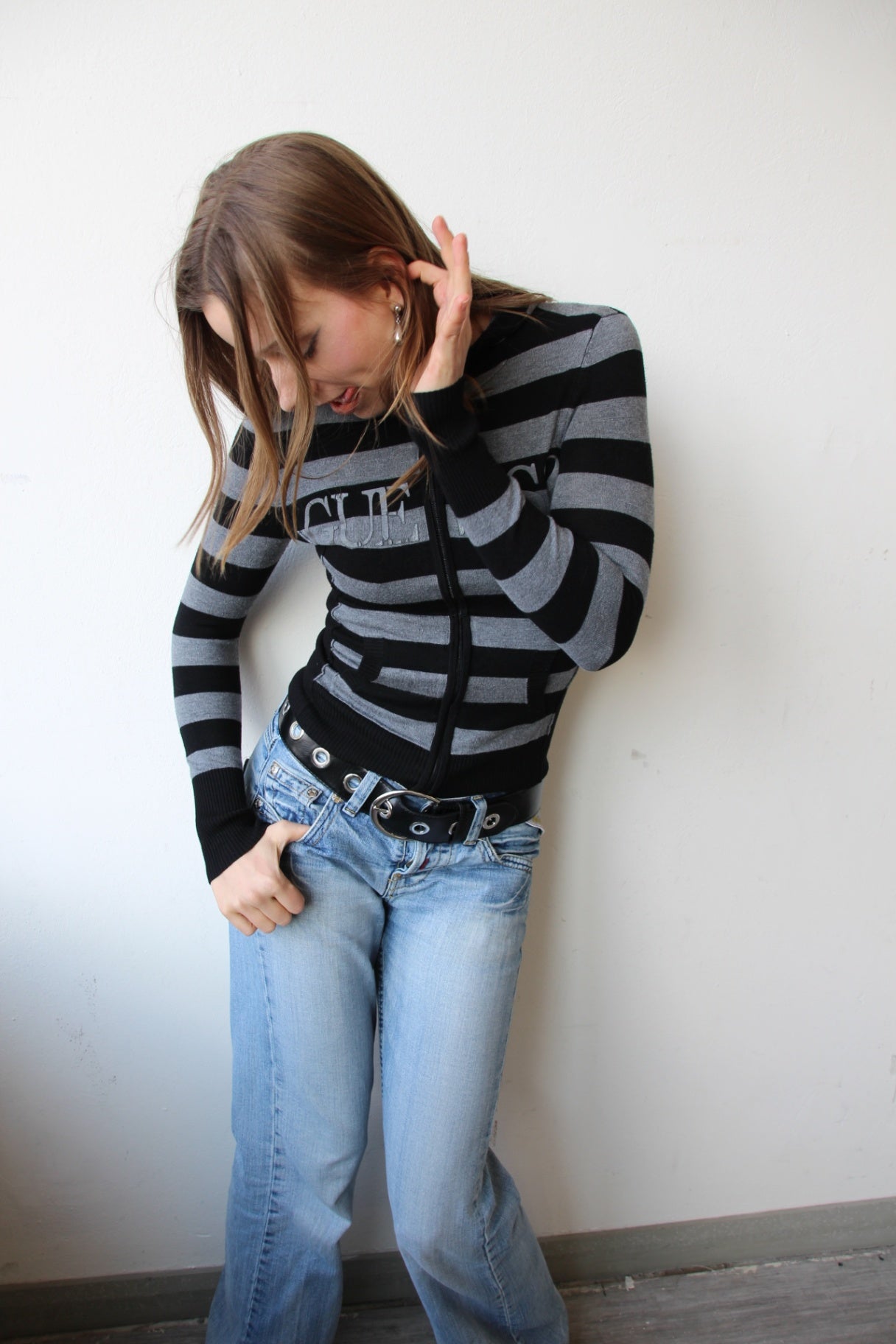 Guess Hoodie Sipper S Grau-Schwarz gestreift