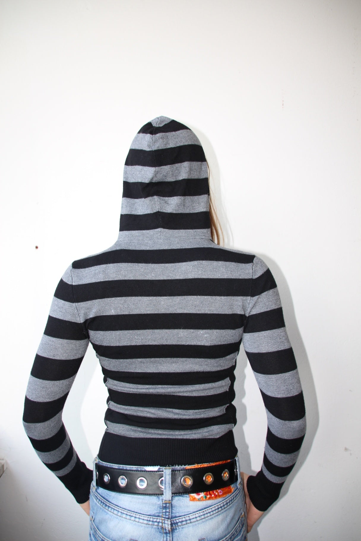 Guess Hoodie Sipper S Grau-Schwarz gestreift