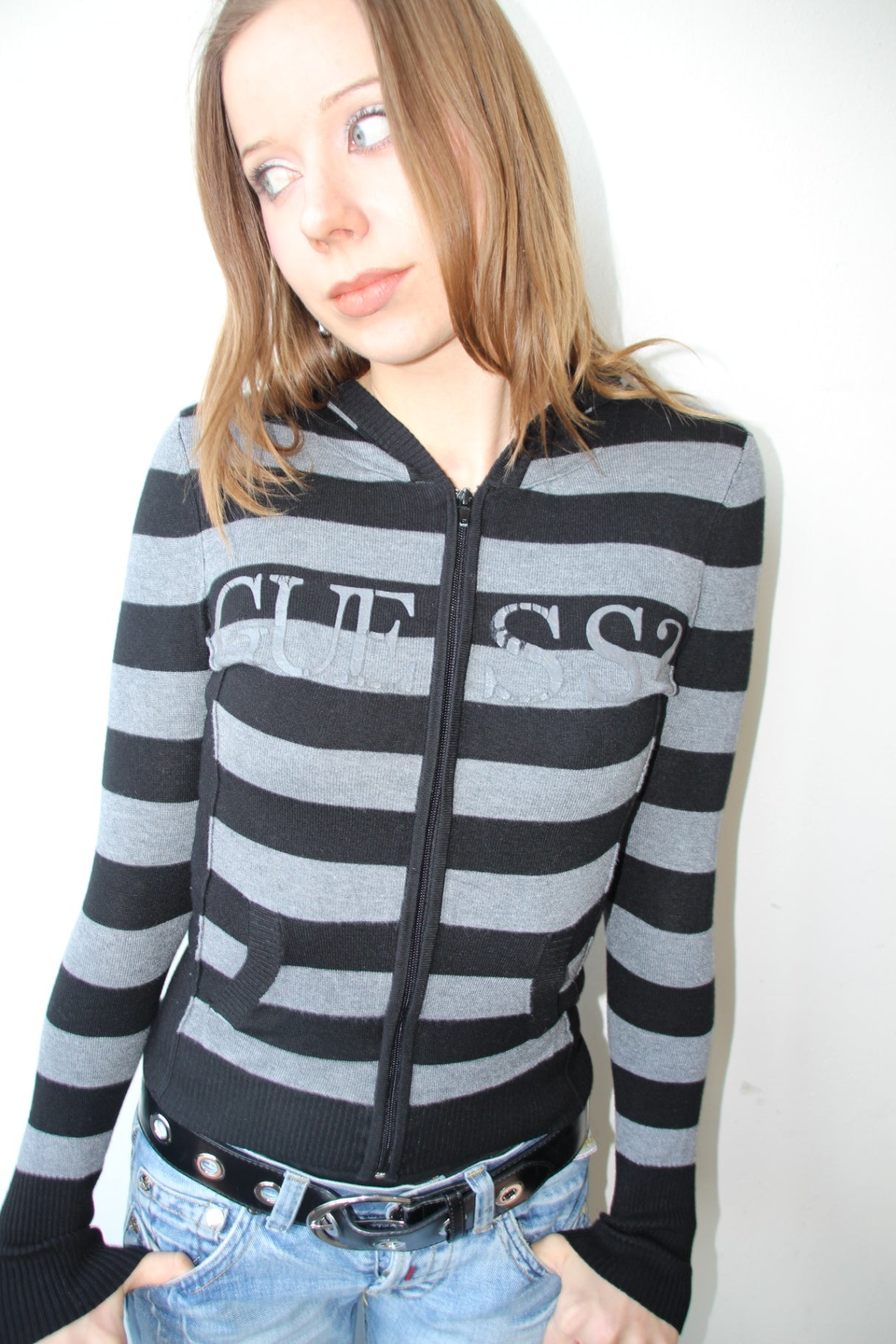 Guess Hoodie Sipper S Grau-Schwarz gestreift