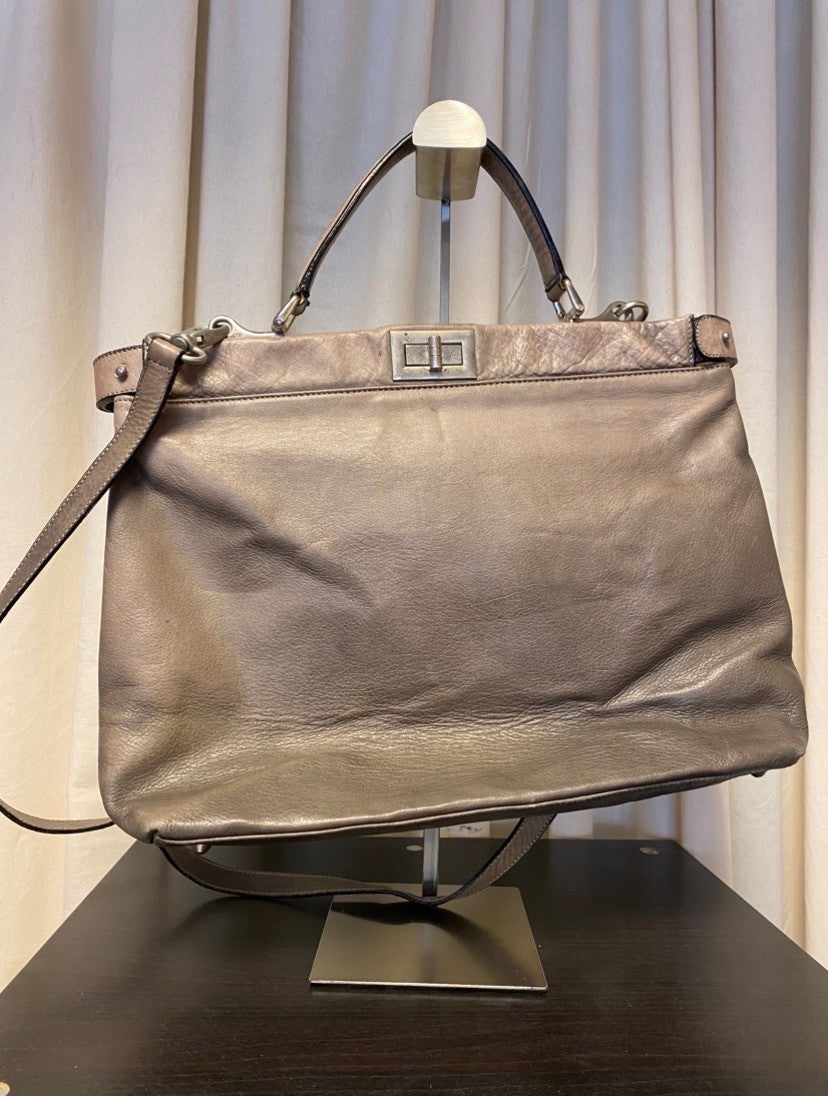 Handtasche Groß Grau/Bronze