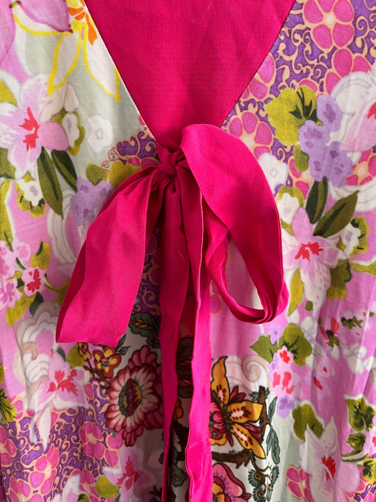 Kleid S Bunt, hauptsächlich Pink, Gelb, Grün, Orange, Weiß und Violett