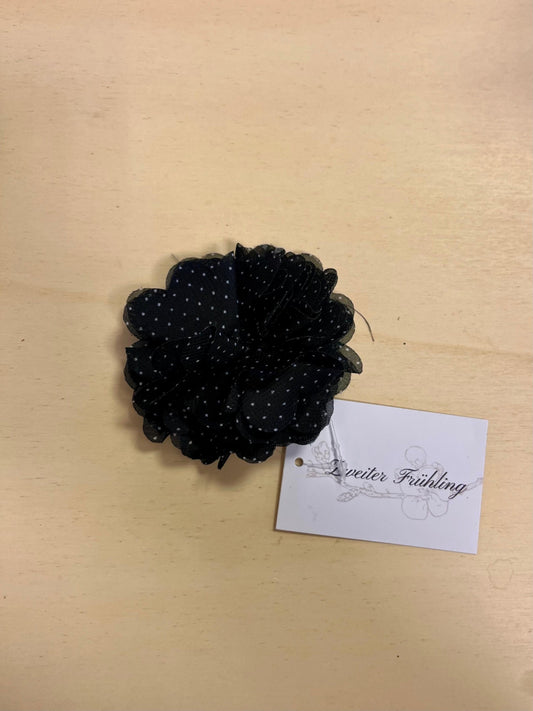 Blumen Brosche Schwarz mit weißen Punkten