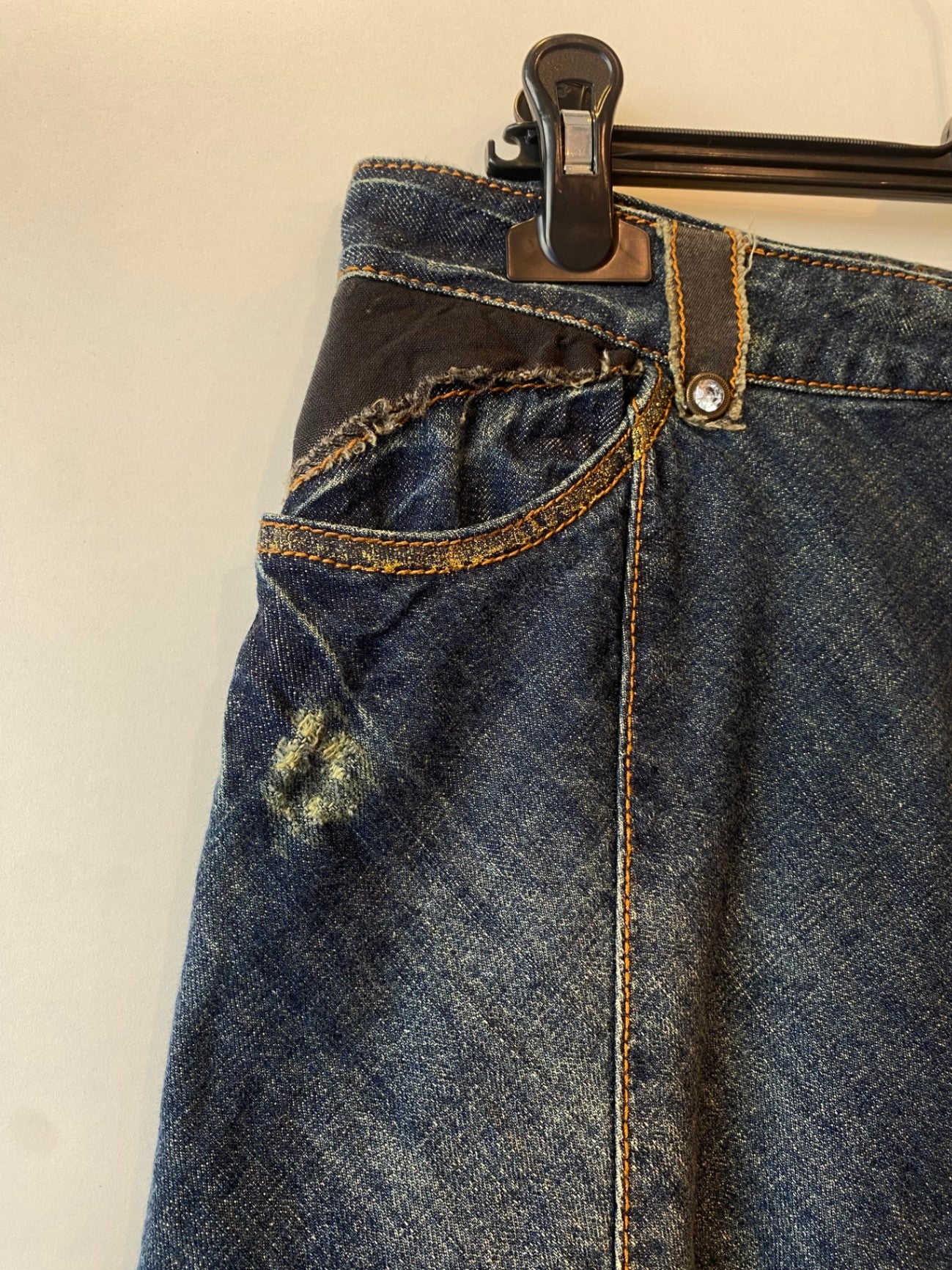 Denim Midi-Rock S Dunkelblau mit goldenen Details und Strasssteinen