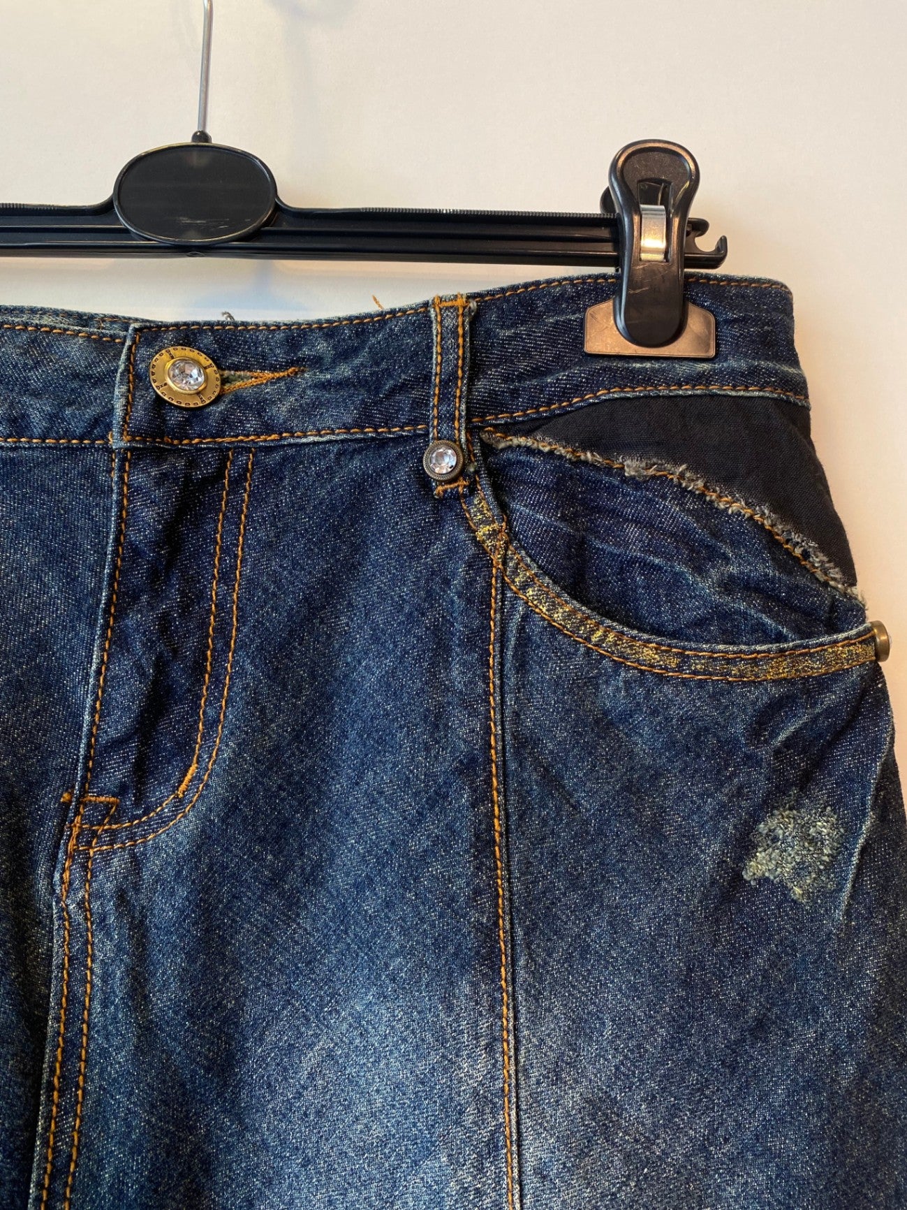 Denim Midi-Rock S Dunkelblau mit goldenen Details und Strasssteinen