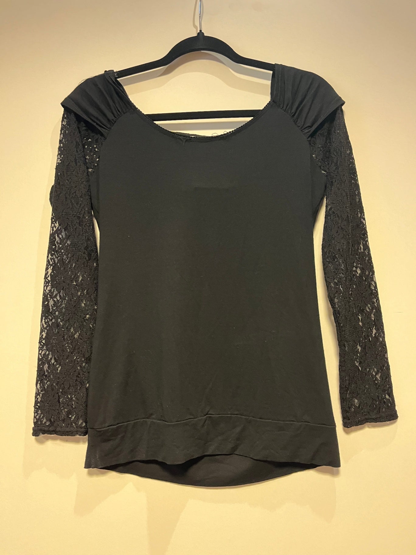 Longsleeve S Schwarz mit Spitze