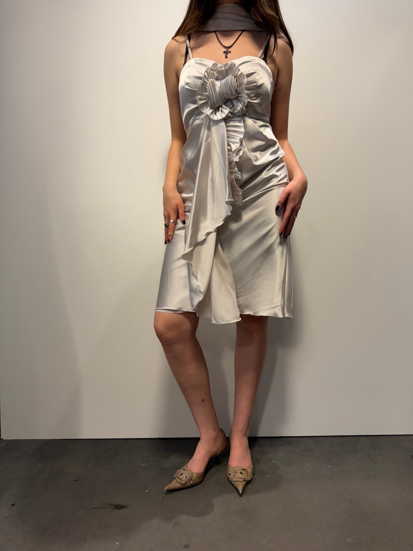 Abendkleid 36 Silber mit Umhängeschal