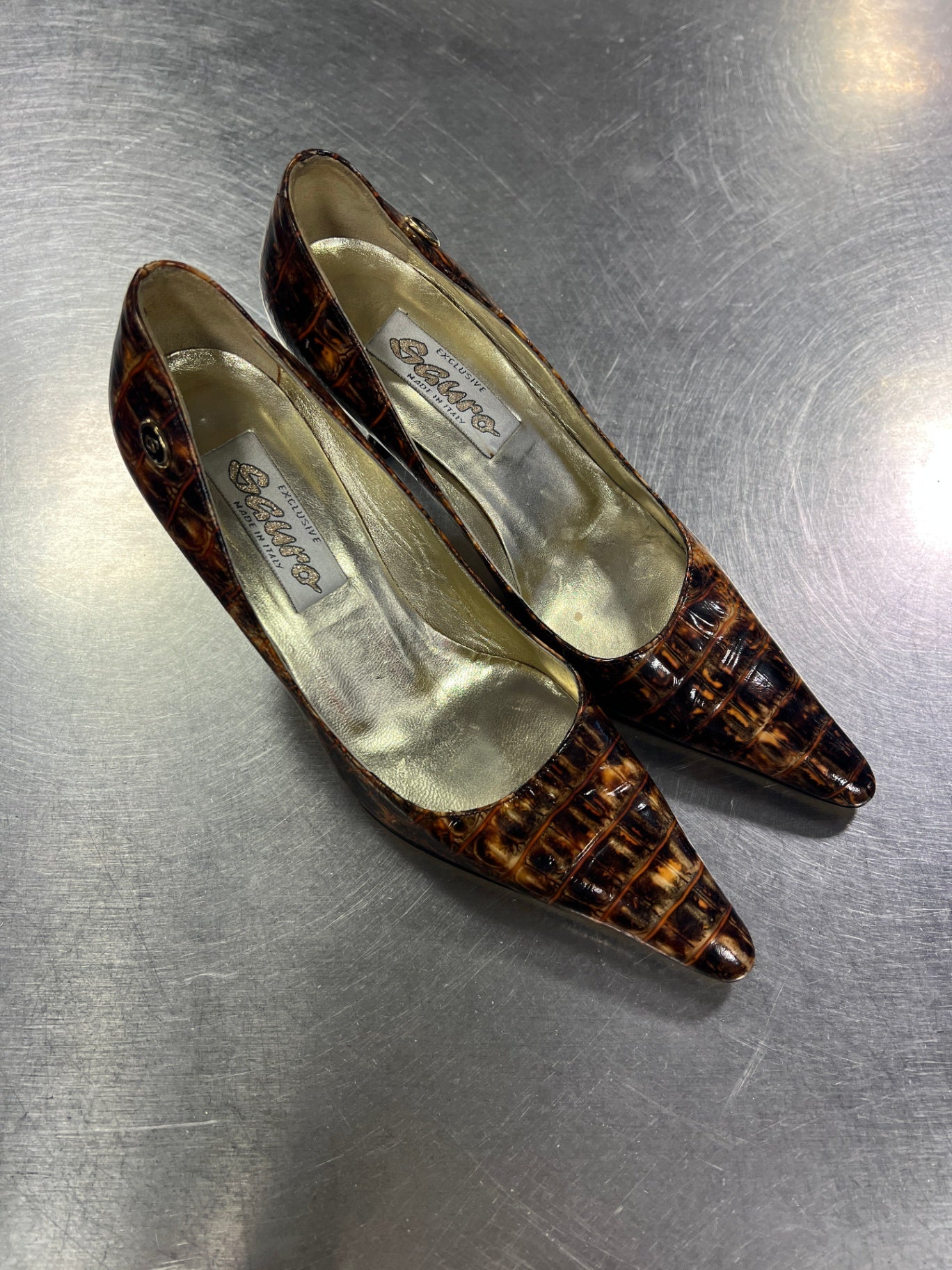 Pumps 37 1/2 Goldbraun Reptiloptik
