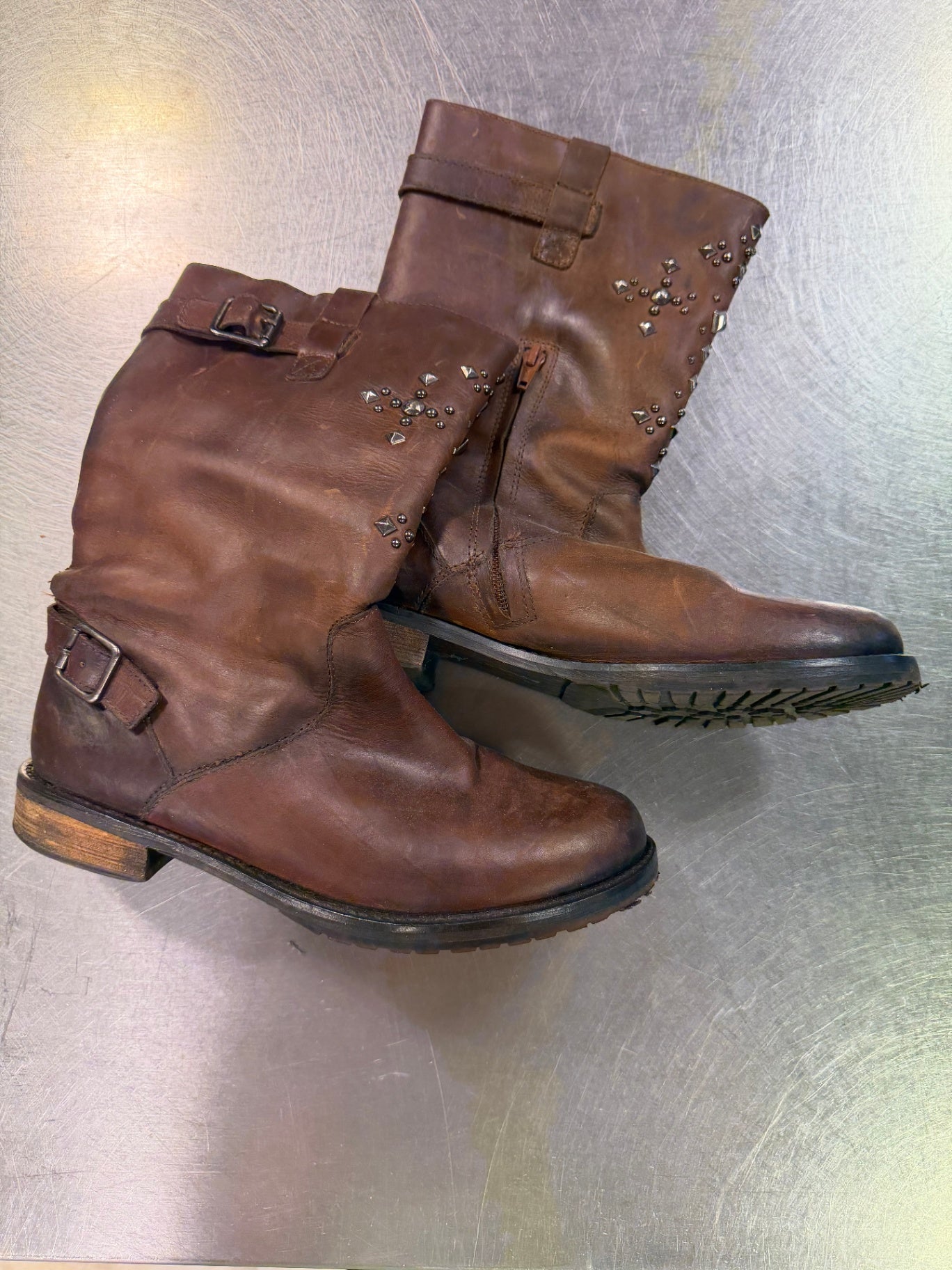 Stiefel 39 Braun mit Studs