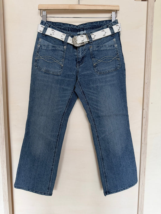 Jeans 34 Blau mit Gürtel