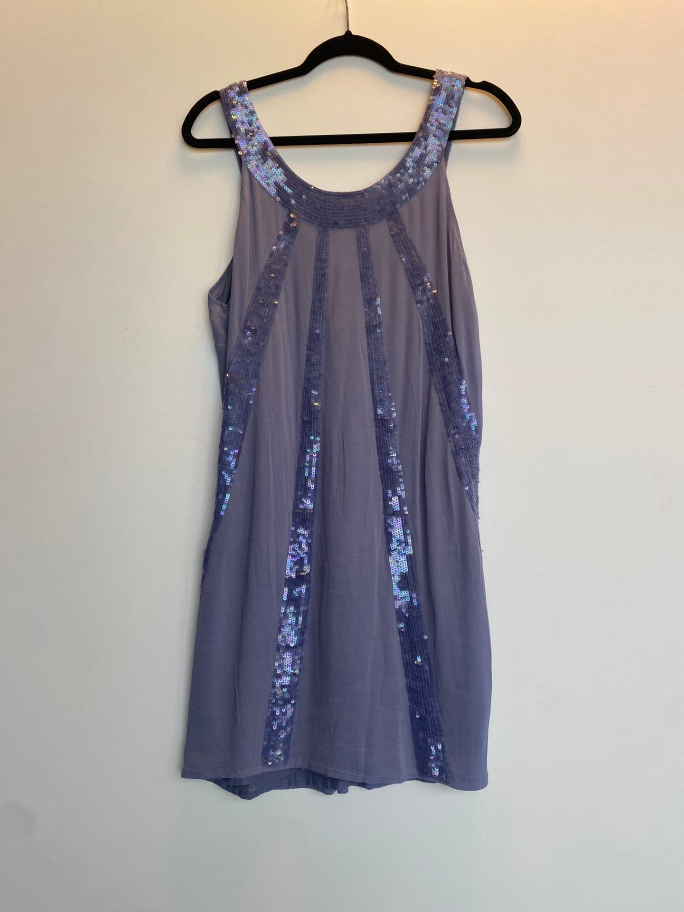 Ärmelloses Kleid M Lilac mit Pailletten